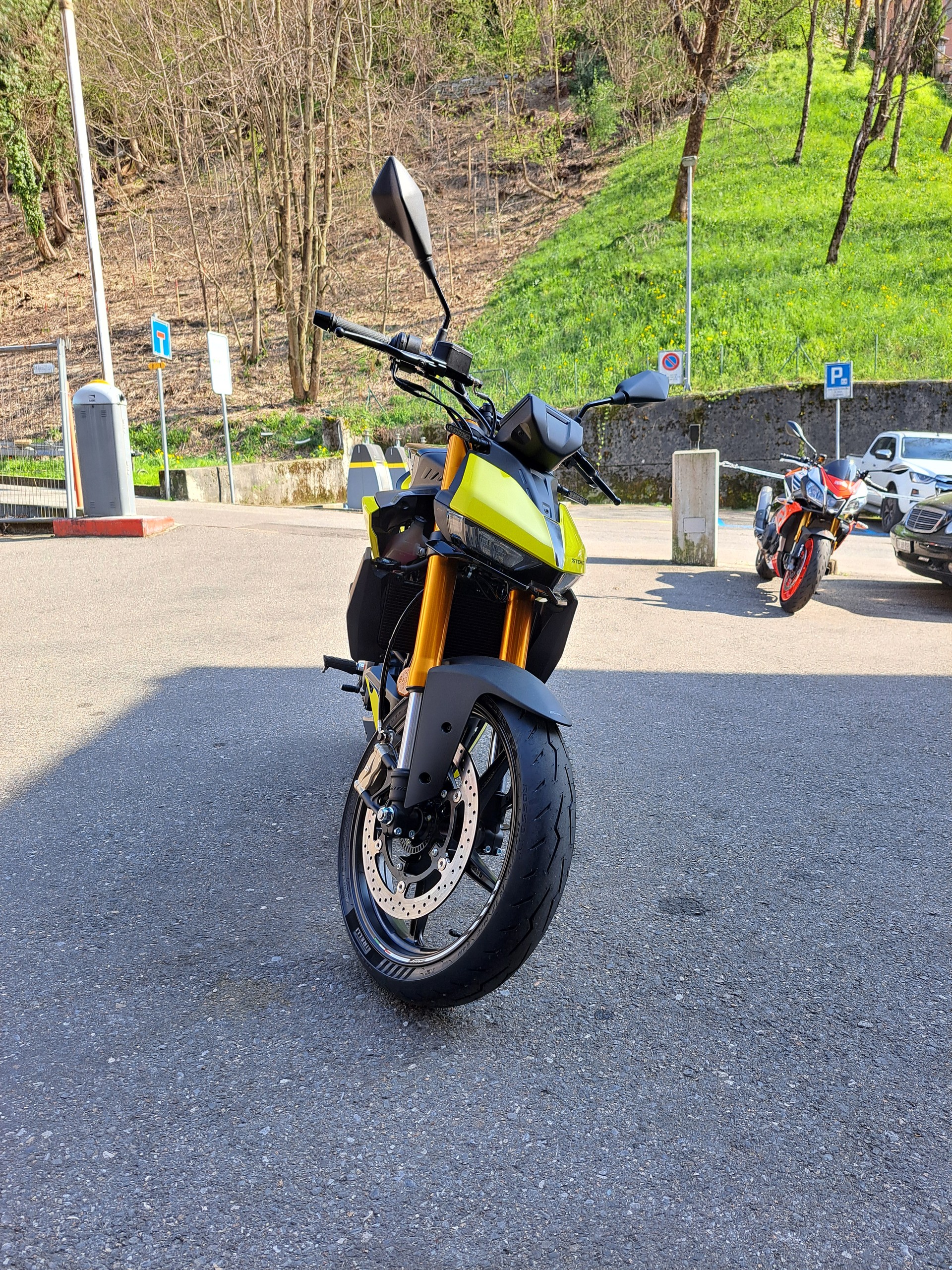 FANTIC STEALTH 125-image-1