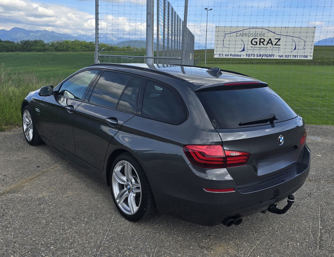 BMW 528i Touring xDrive Steptronic-image-1