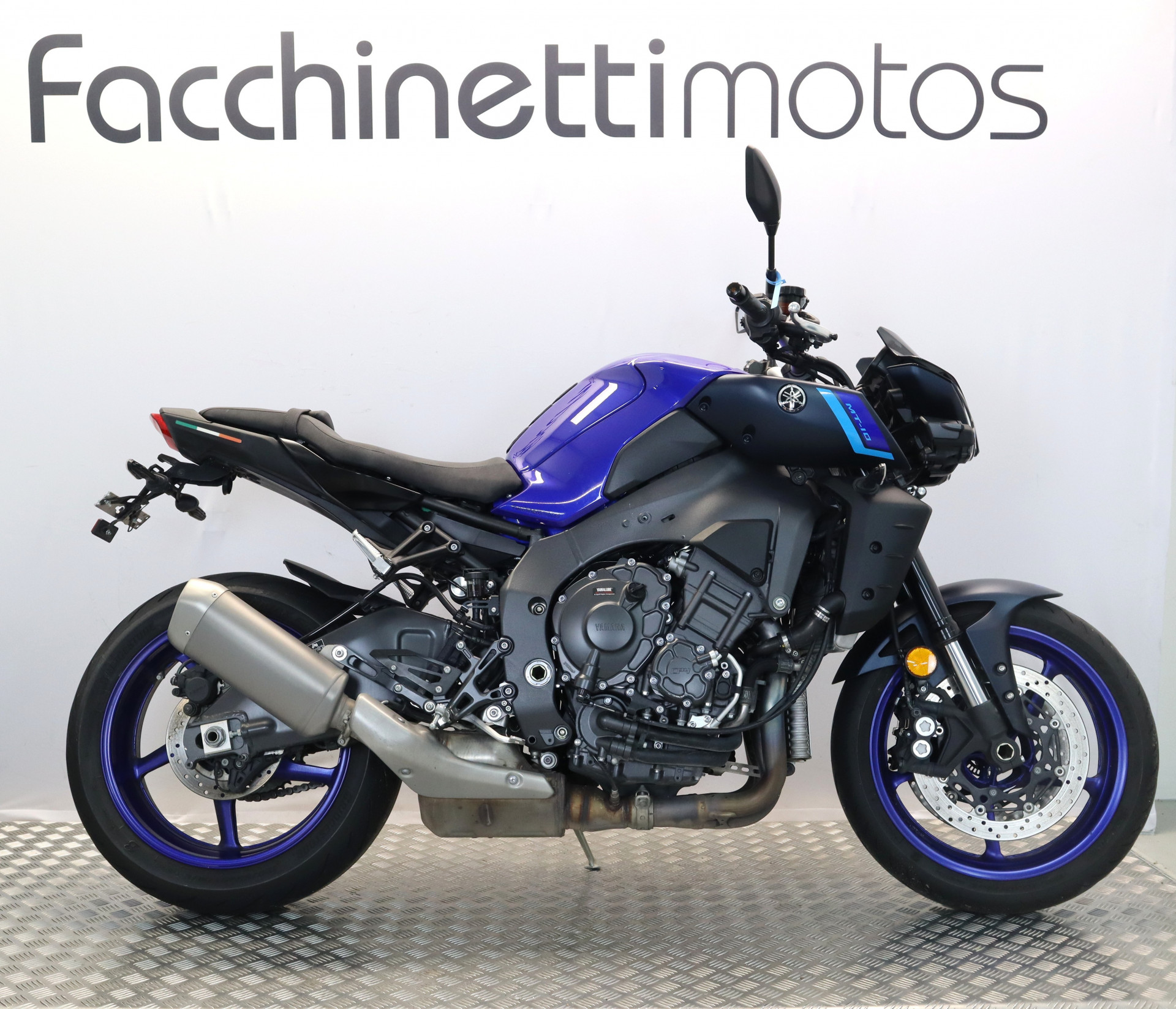 YAMAHA MT-10 2023-image-0