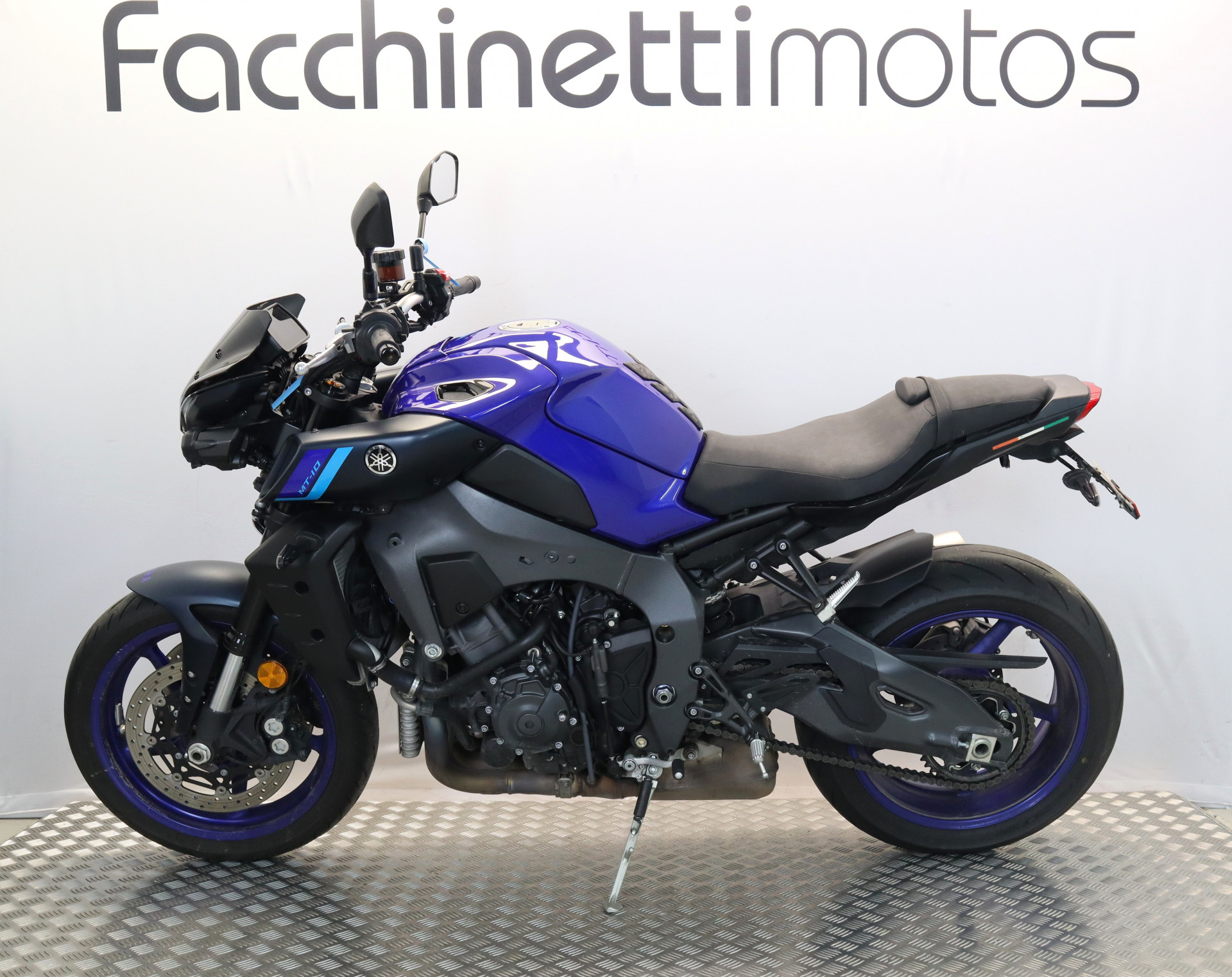 YAMAHA MT-10 2023-image-1