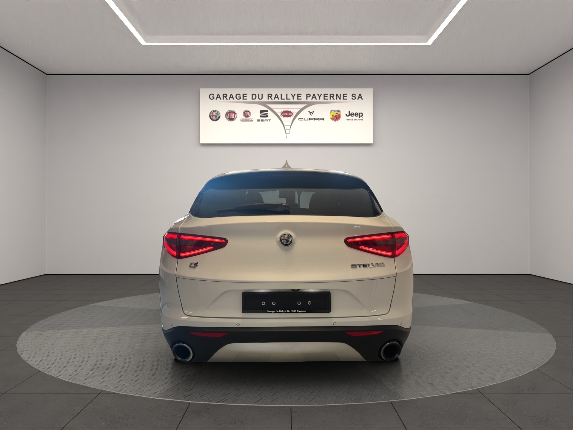 ALFA ROMEO Stelvio 2.0 Q4 Automatic-showroom-element-3