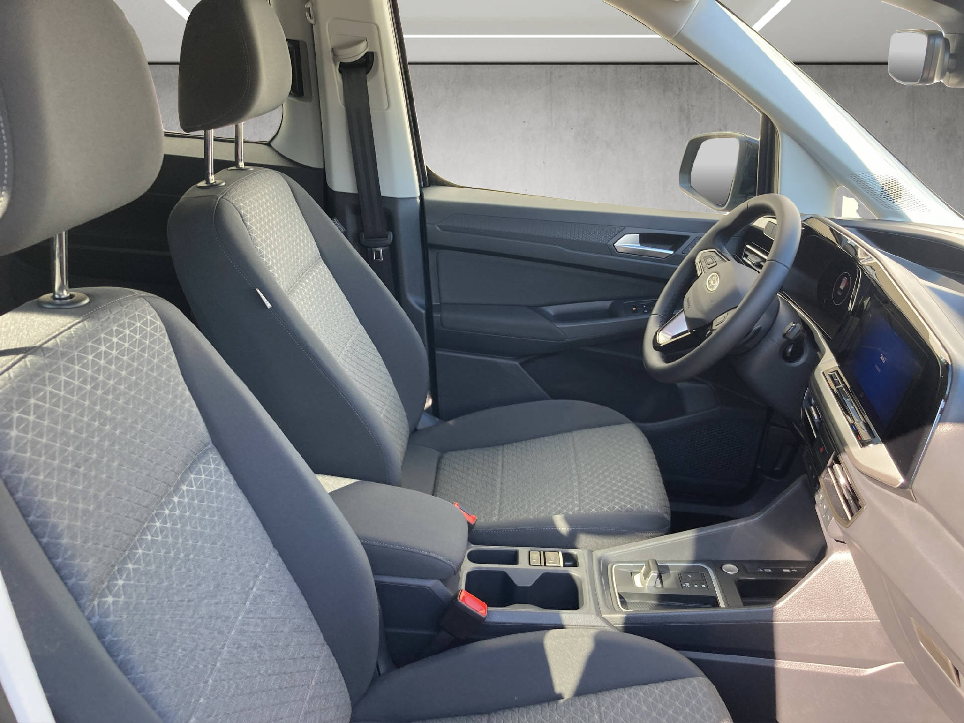 FORD TOURNEO CONNECT Grand 2.0 EcoBlue 122 Titanium-image-24