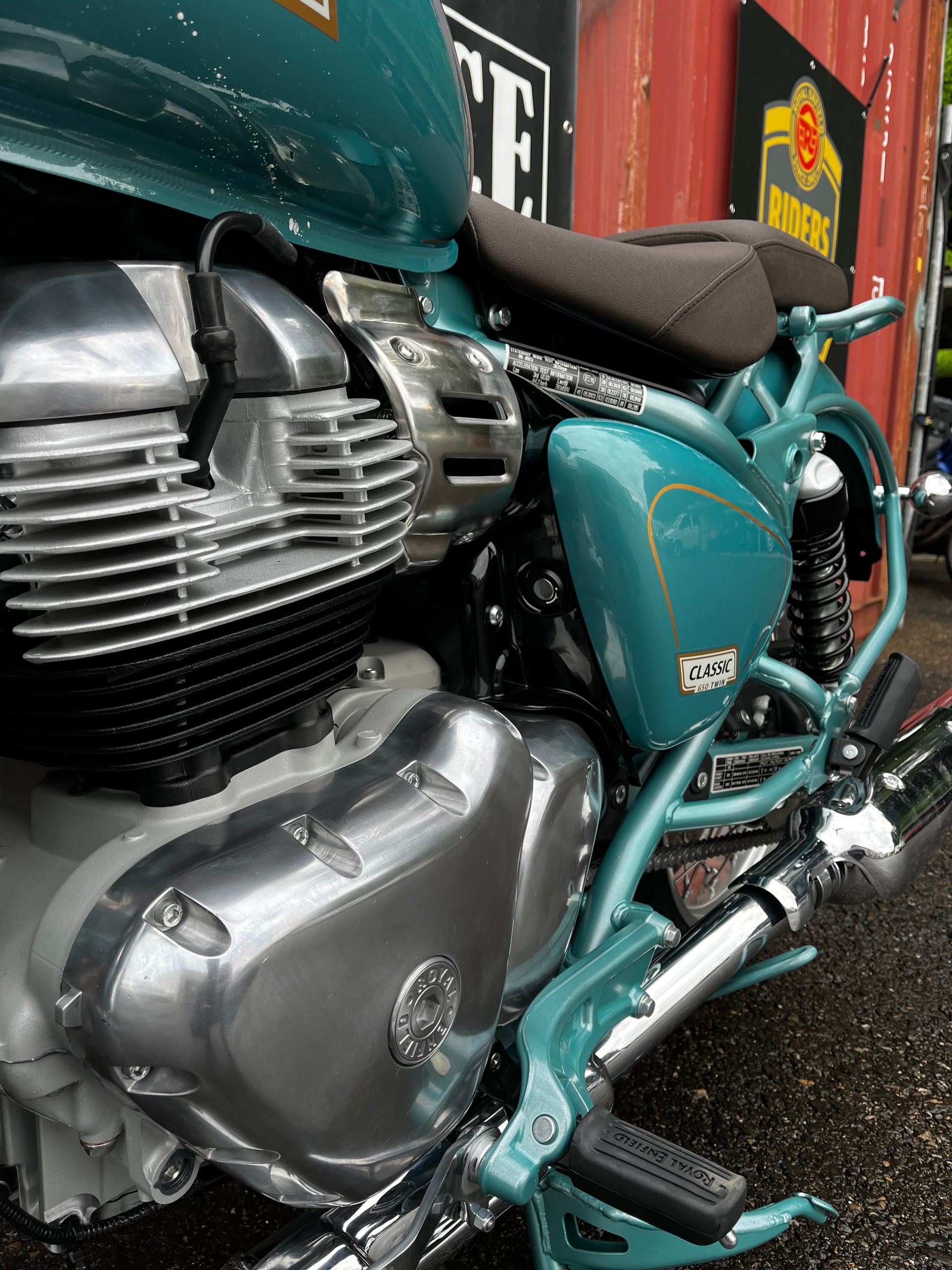 ROYAL ENFIELD Classic 650 Mid-image-9