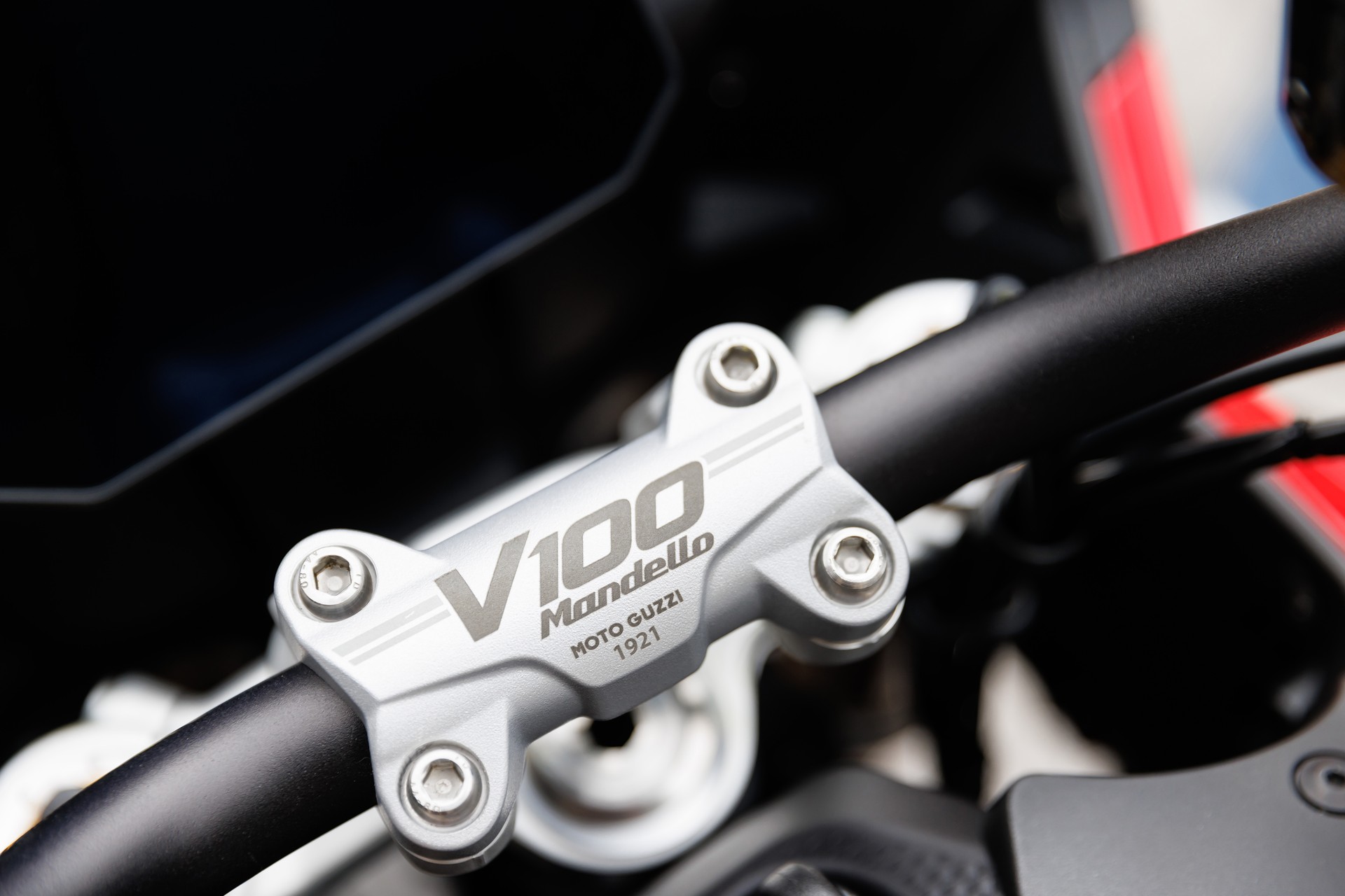 MOTO GUZZI V100 Mandello Wind Tunnel E5+-image-12