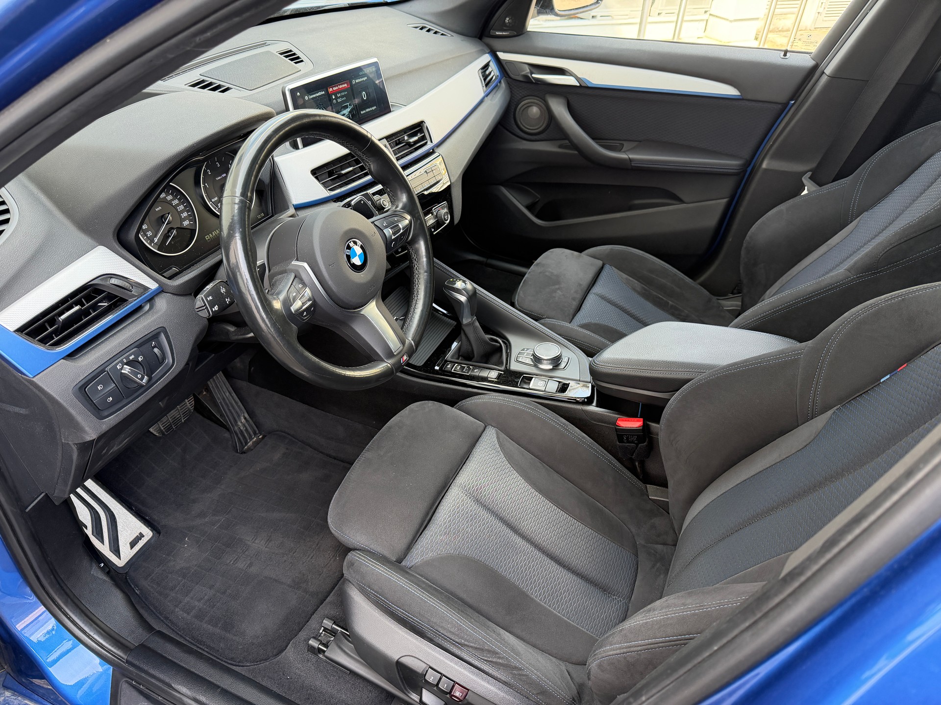 BMW X1 xDrive 25d M Sport Steptronic-image-5