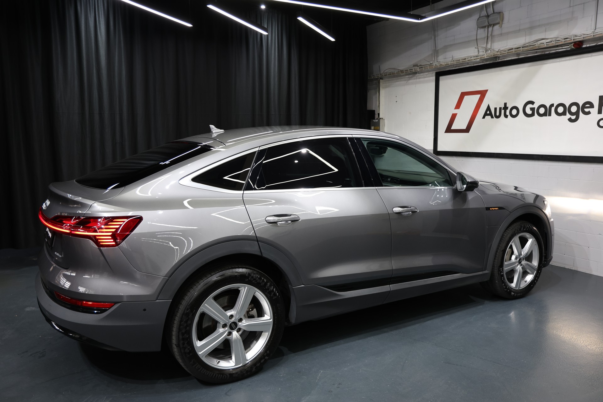 AUDI e-tron 55 Sportback quattro-image-7