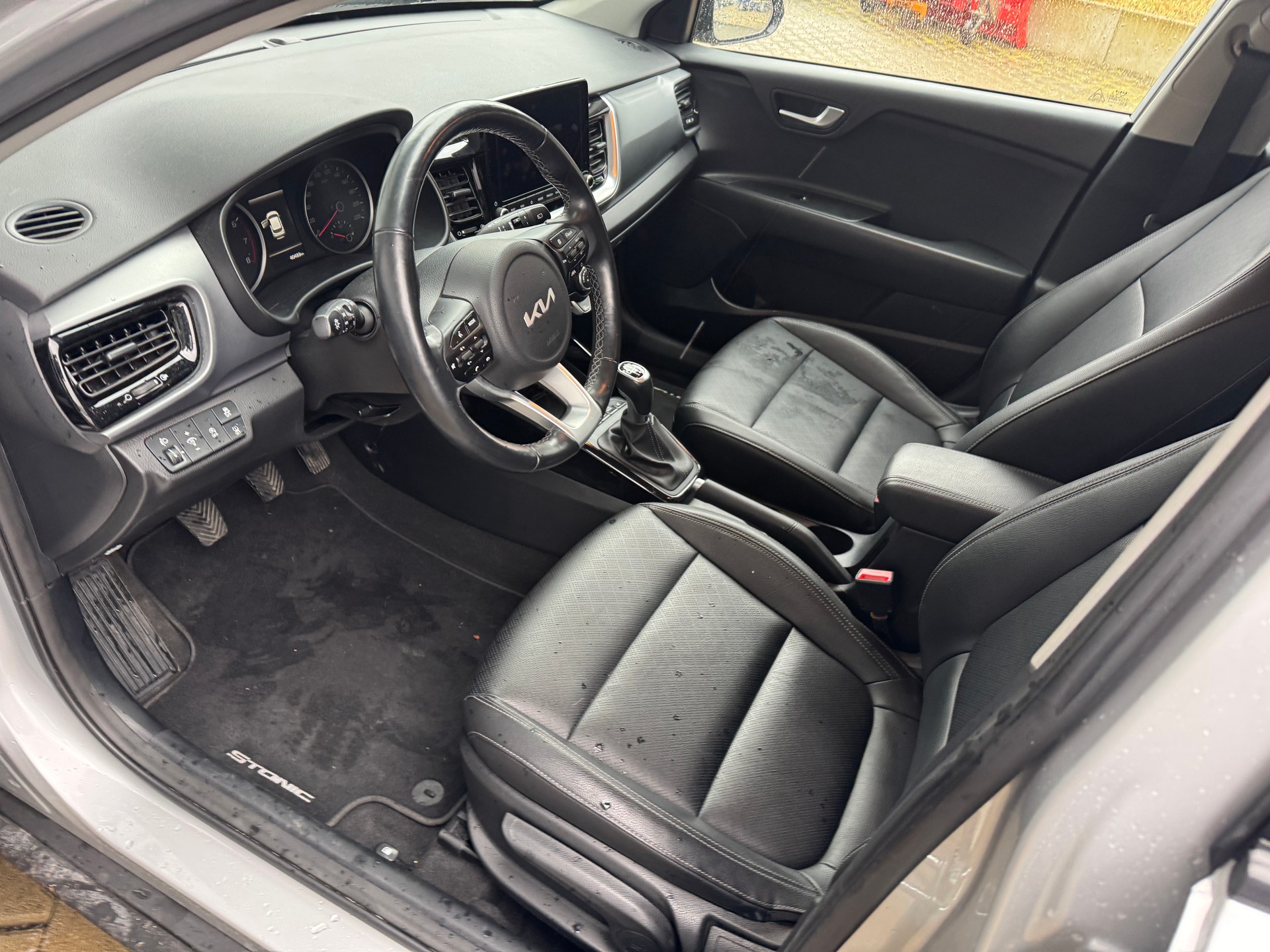 KIA Stonic 1.0 T-GDI MHEV Style iMT-image-9