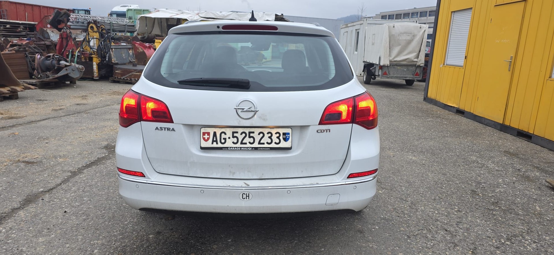 OPEL Astra SportsTourer 1.7 CDTi Anniversary Edition-image-1