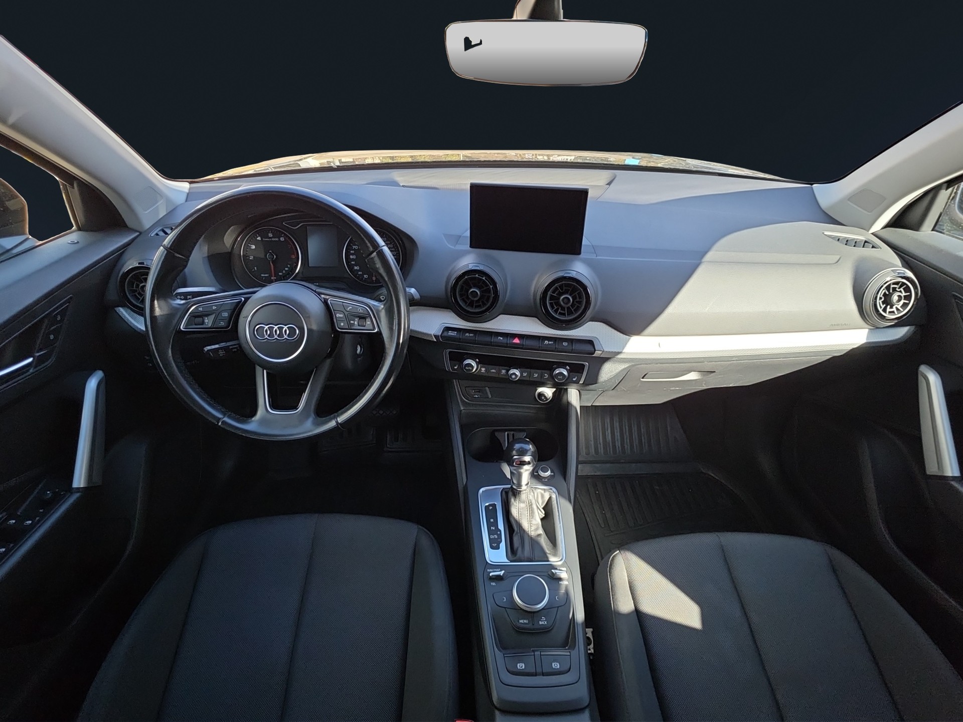 AUDI Q2 1.4 TFSI S-tronic-image-8