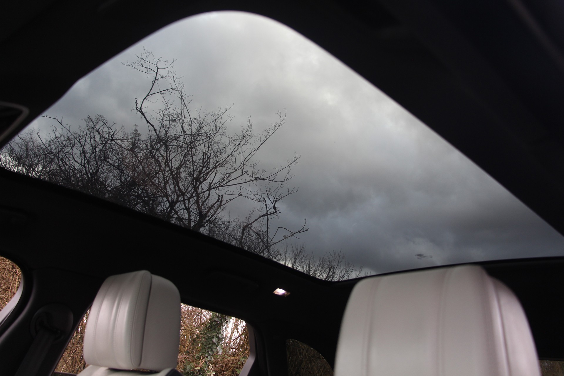 LAND ROVER Range Rover Velar R-Dynamic D 300 HSE Automatic-image-14