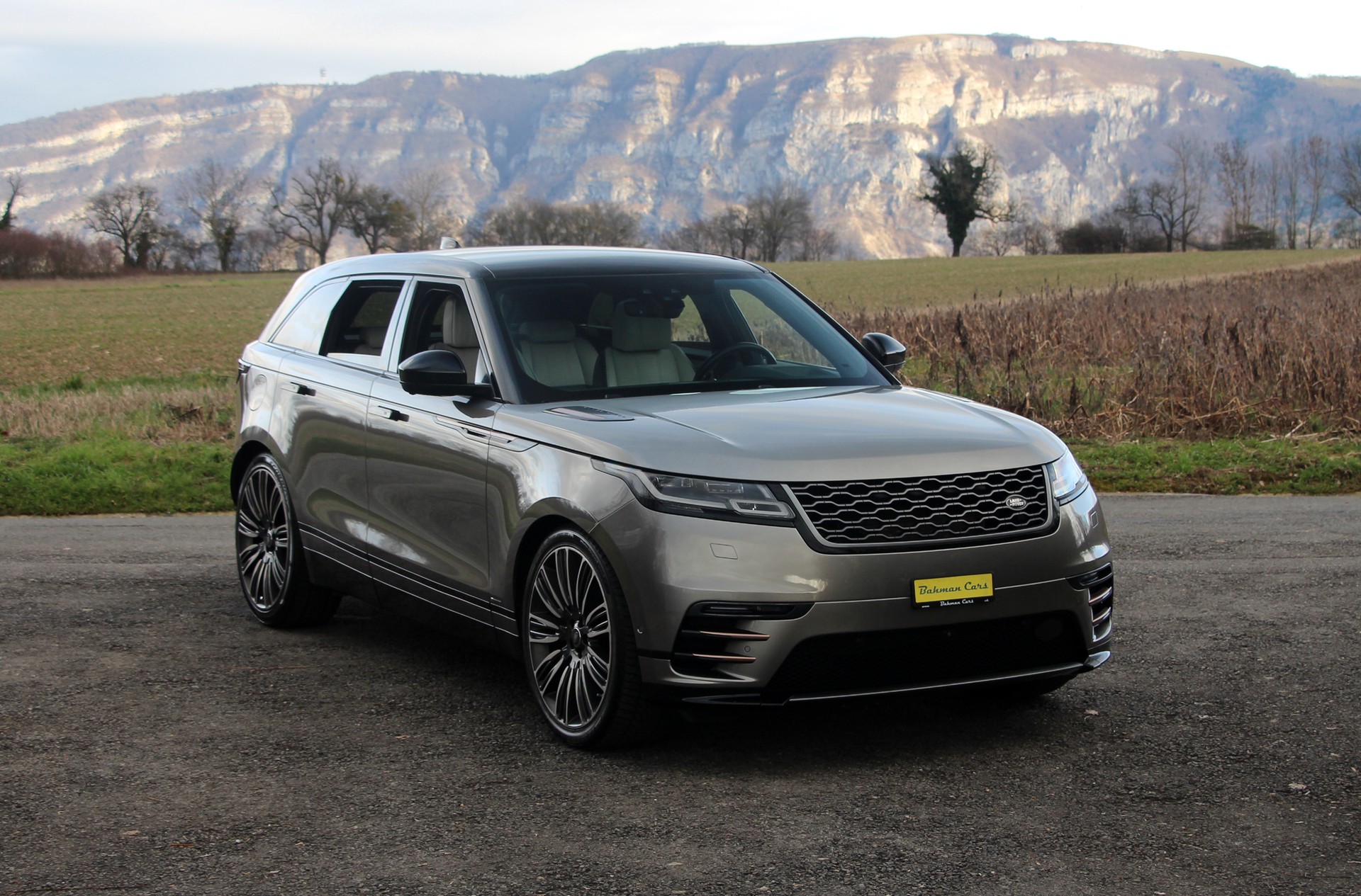 LAND ROVER Range Rover Velar R-Dynamic D 300 HSE Automatic