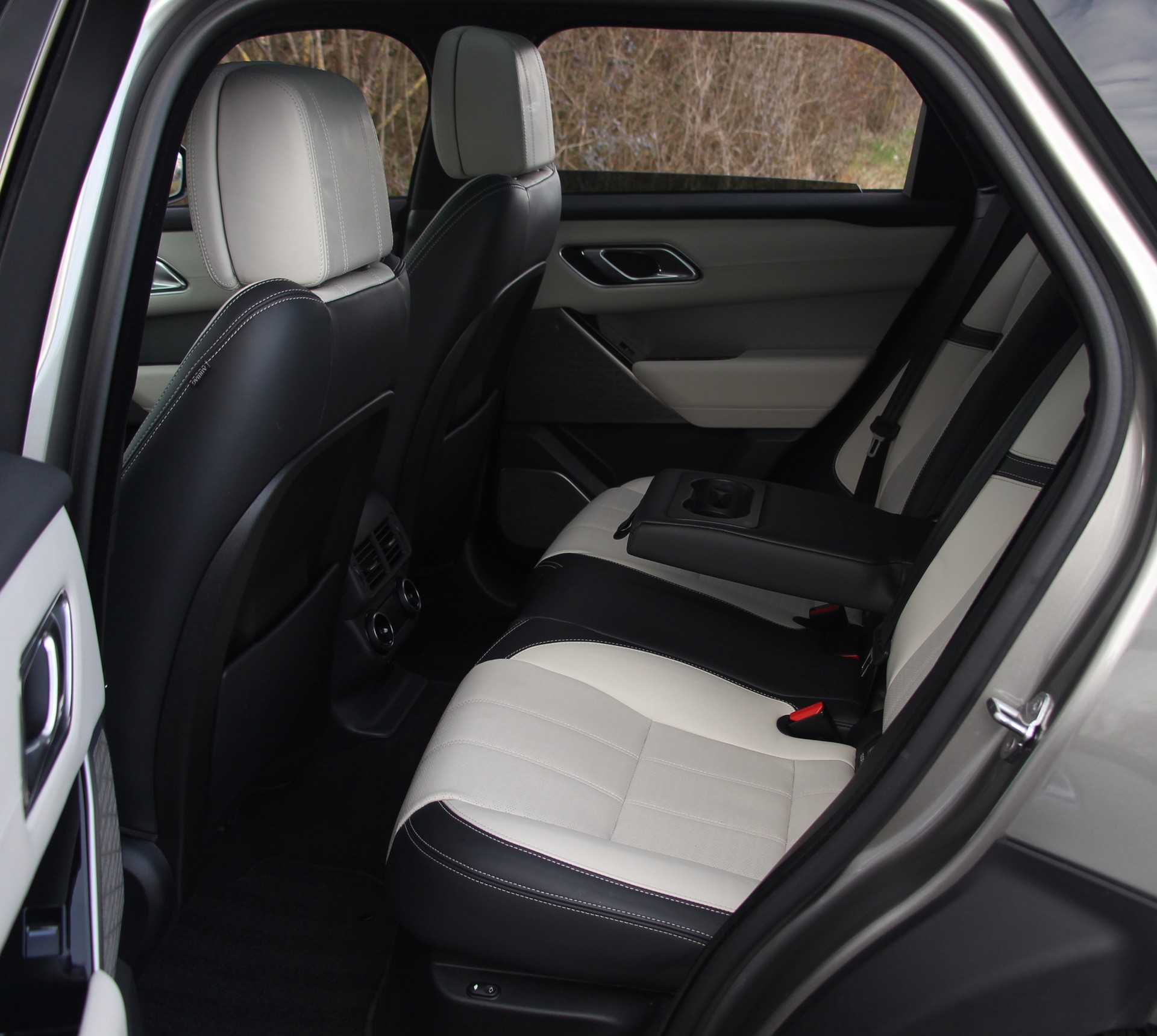 LAND ROVER Range Rover Velar R-Dynamic D 300 HSE Automatic-image-8