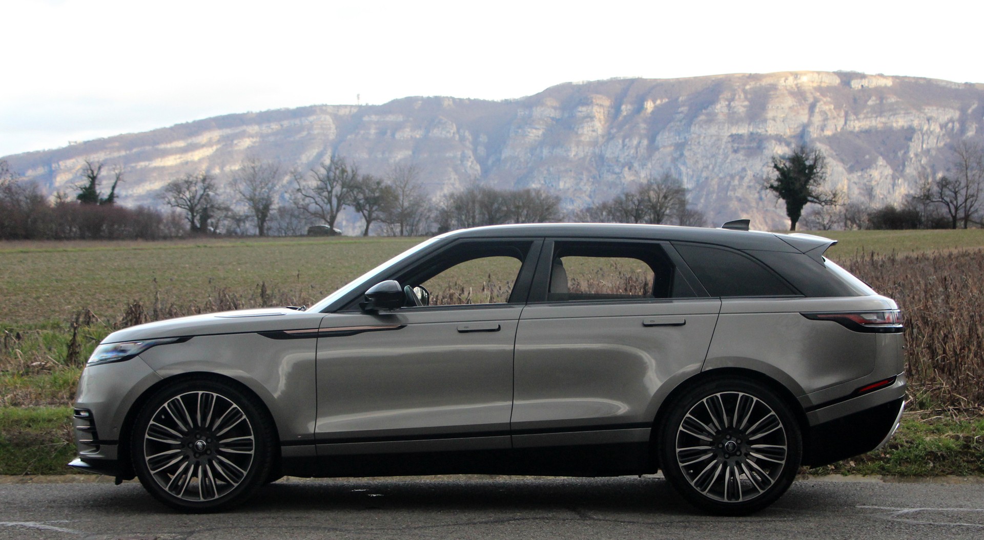 LAND ROVER Range Rover Velar R-Dynamic D 300 HSE Automatic-image-23