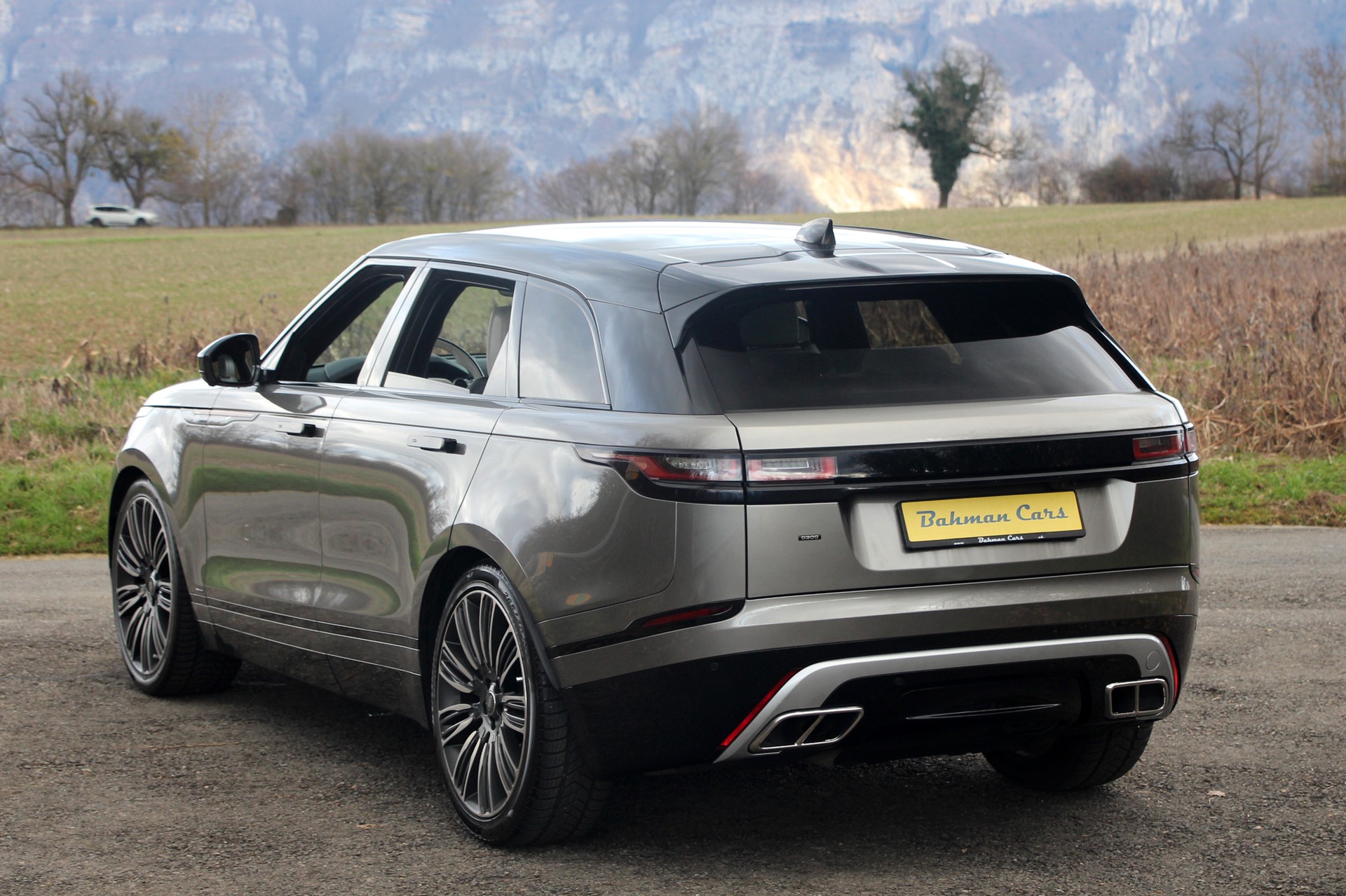 LAND ROVER Range Rover Velar R-Dynamic D 300 HSE Automatic-showroom-element-1