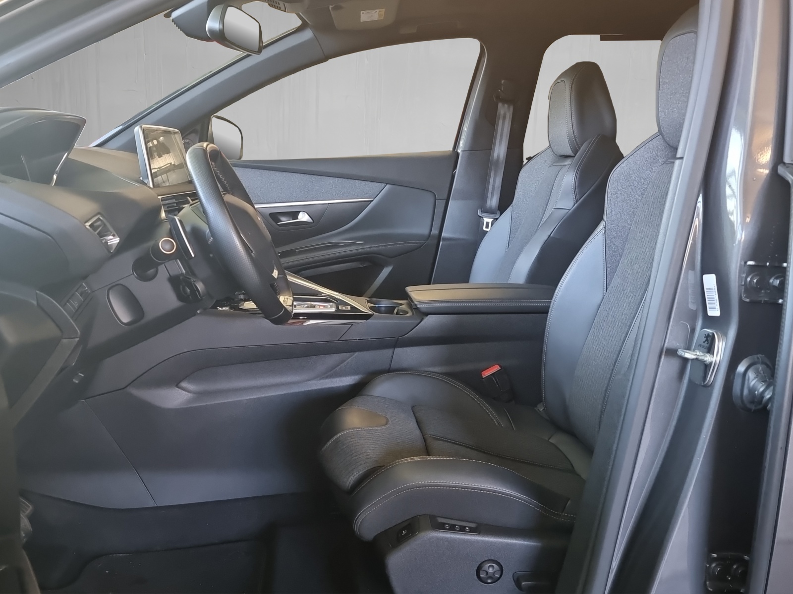 PEUGEOT 5008 1.5 BlueHDi GT Line, 7 Plätze-image-6