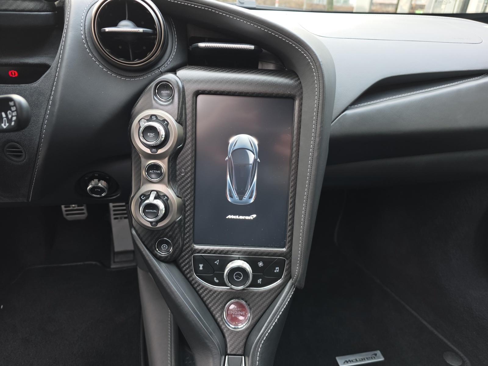 McLAREN 720S Coupé Luxury 4.0 V8 SSG-image-14