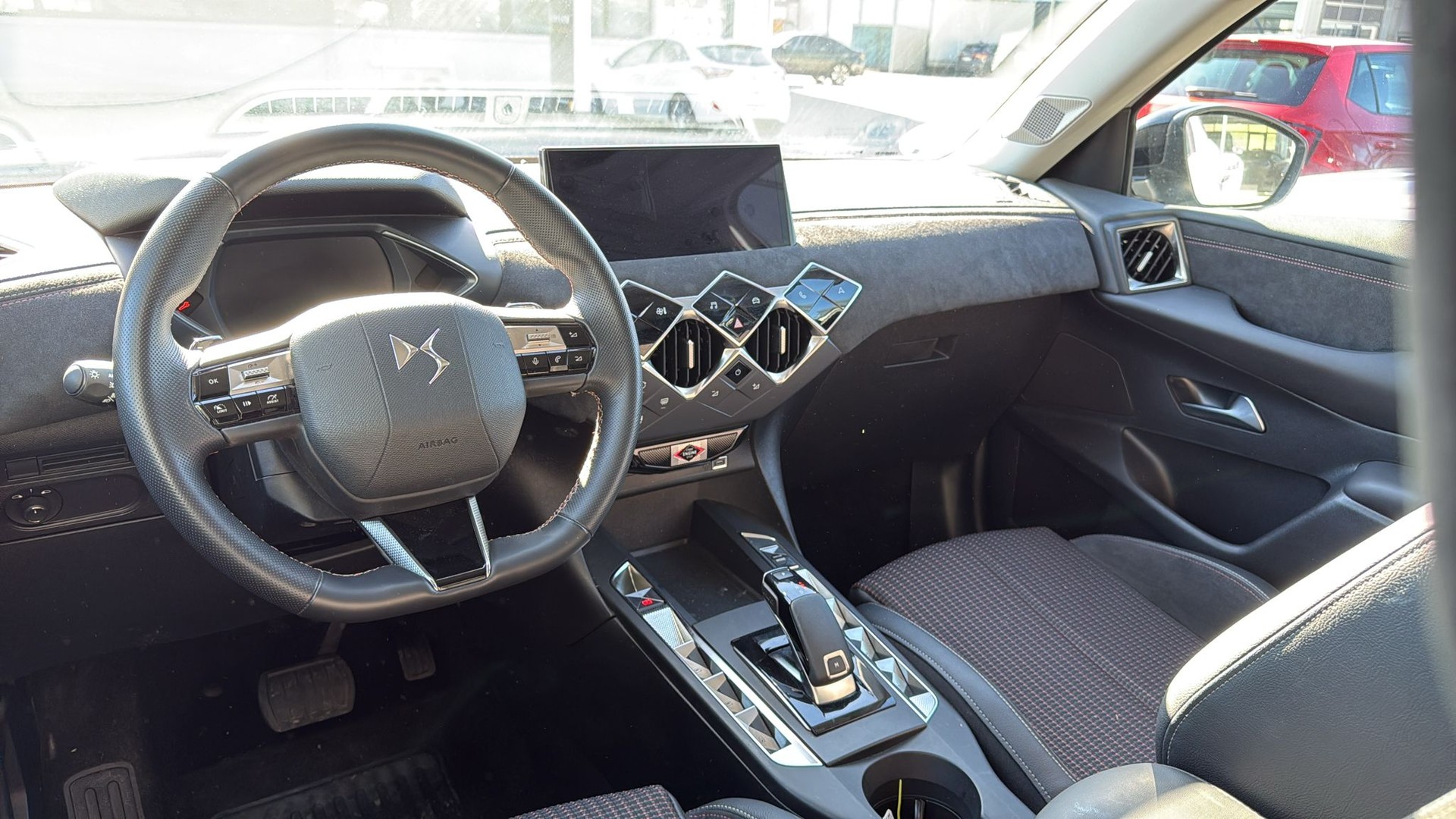 DS AUTOMOBILES DS 3 1.2 PureTech Ligne Noire EAT8-image-17