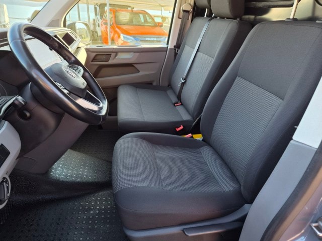 VW T6.1 2.0 TDI 4Motion DSG-image-17
