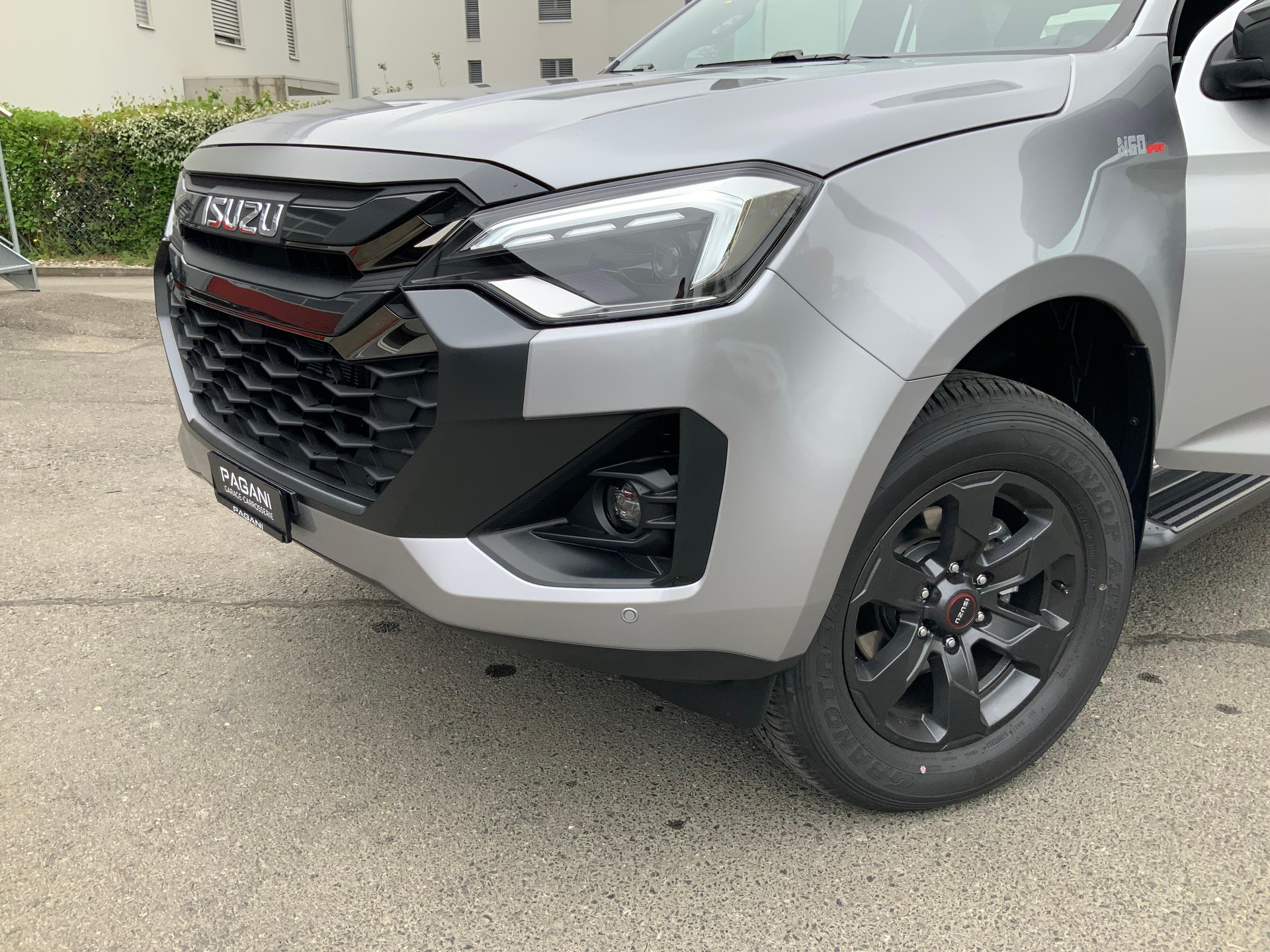 ISUZU D-Max Crew Pick-up 1.9 DDi N60 Nitro Sport 4x4-image-7