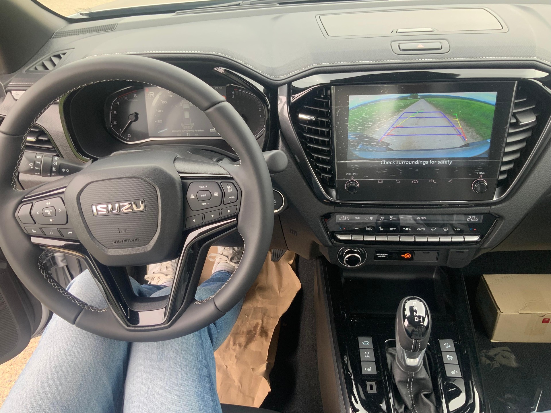 ISUZU D-Max Crew Pick-up 1.9 DDi N60 Nitro Sport 4x4-image-6