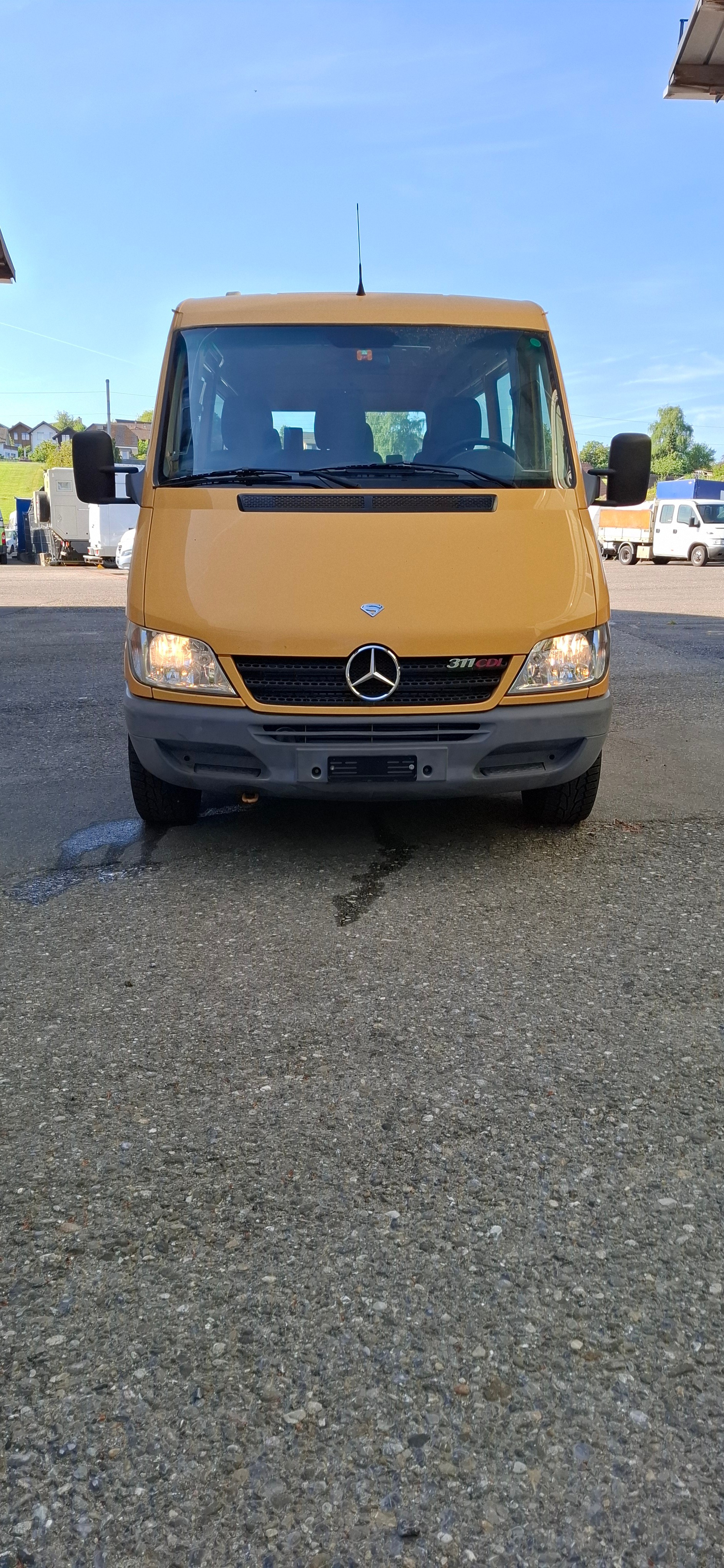 MERCEDES-BENZ