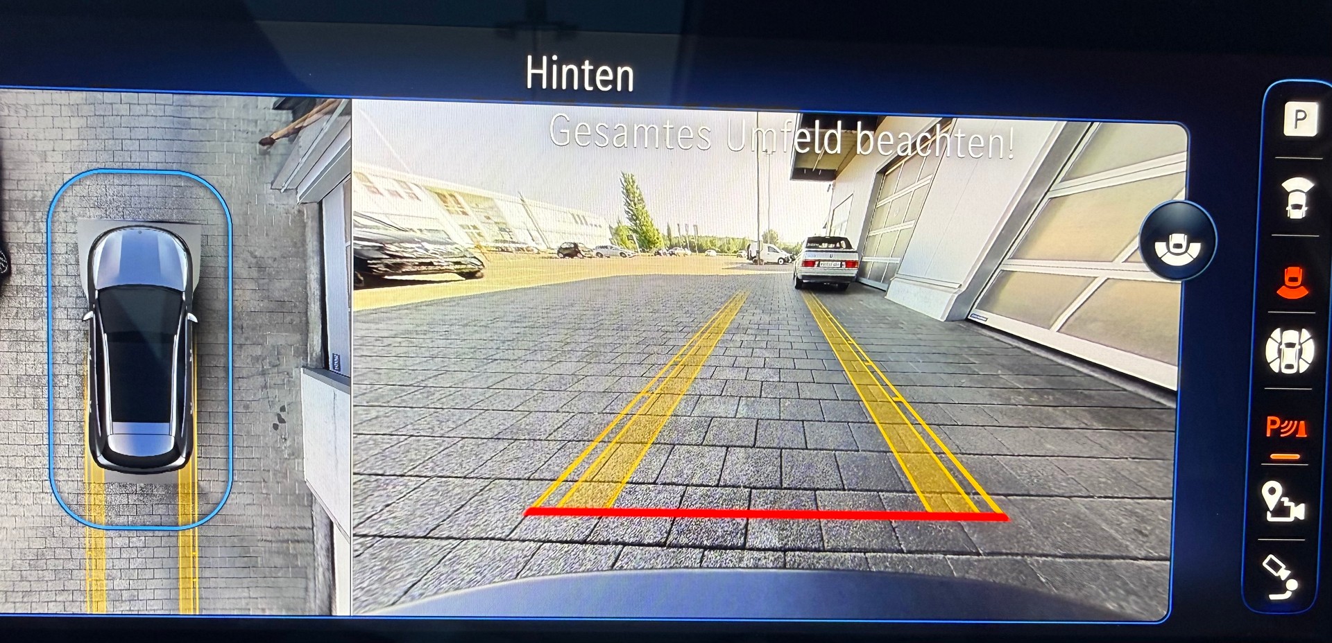 MERCEDES-BENZ EQA 350 AMG Line 4Matic Swiss Star-image-13