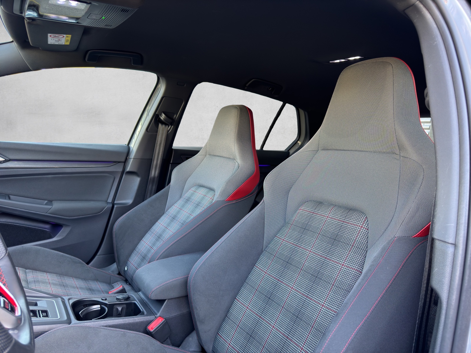 VW Golf 2.0 TSI GTI DSG-image-19
