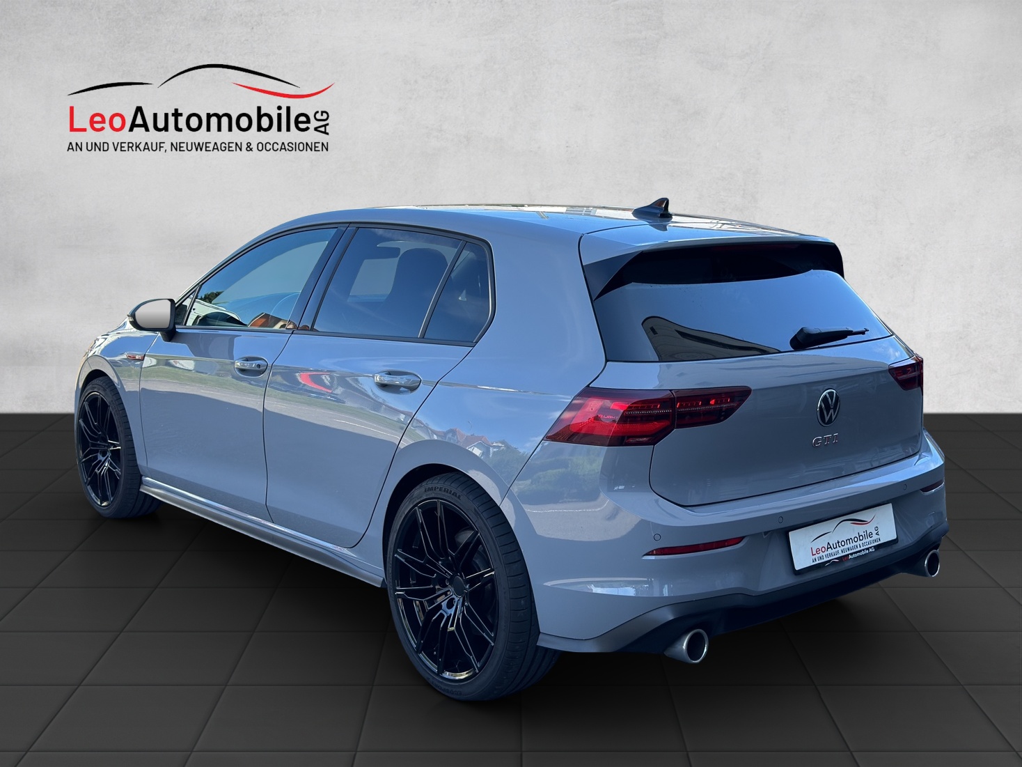 VW Golf 2.0 TSI GTI DSG-showroom-element-2
