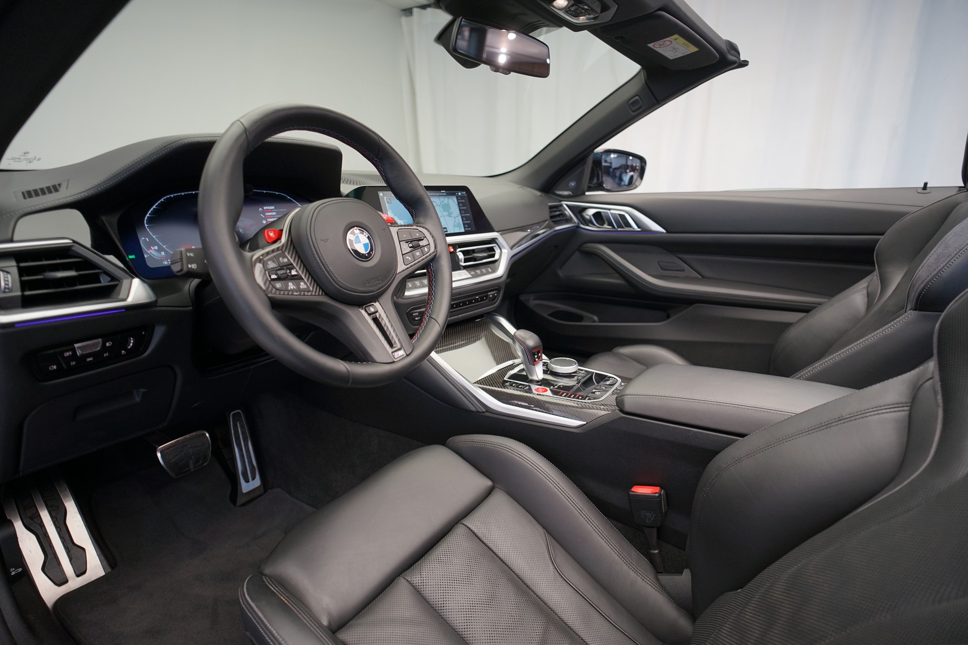 BMW M4 Cabrio Competition M xDrive *CH-Fahrzeug* *Brooklyn Grey* *Head-Up* *Carbon*-image-12