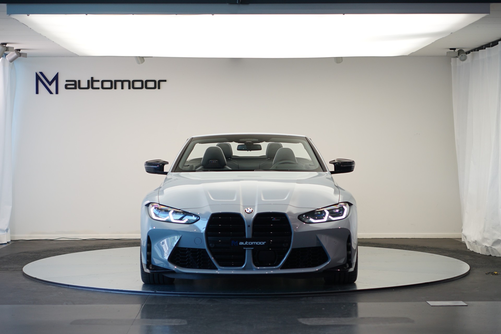 BMW M4 Cabrio Competition M xDrive *CH-Fahrzeug* *Brooklyn Grey* *Head-Up* *Carbon*-image-1