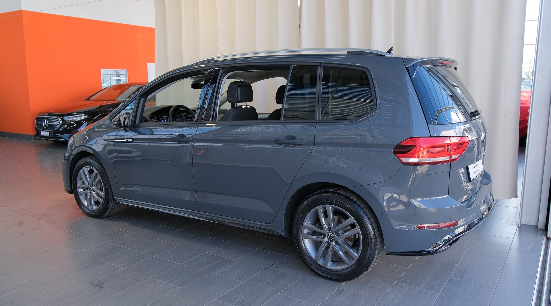 VW Touran 1.5 TSI EVO Comfortline United R Line DSG-image-11
