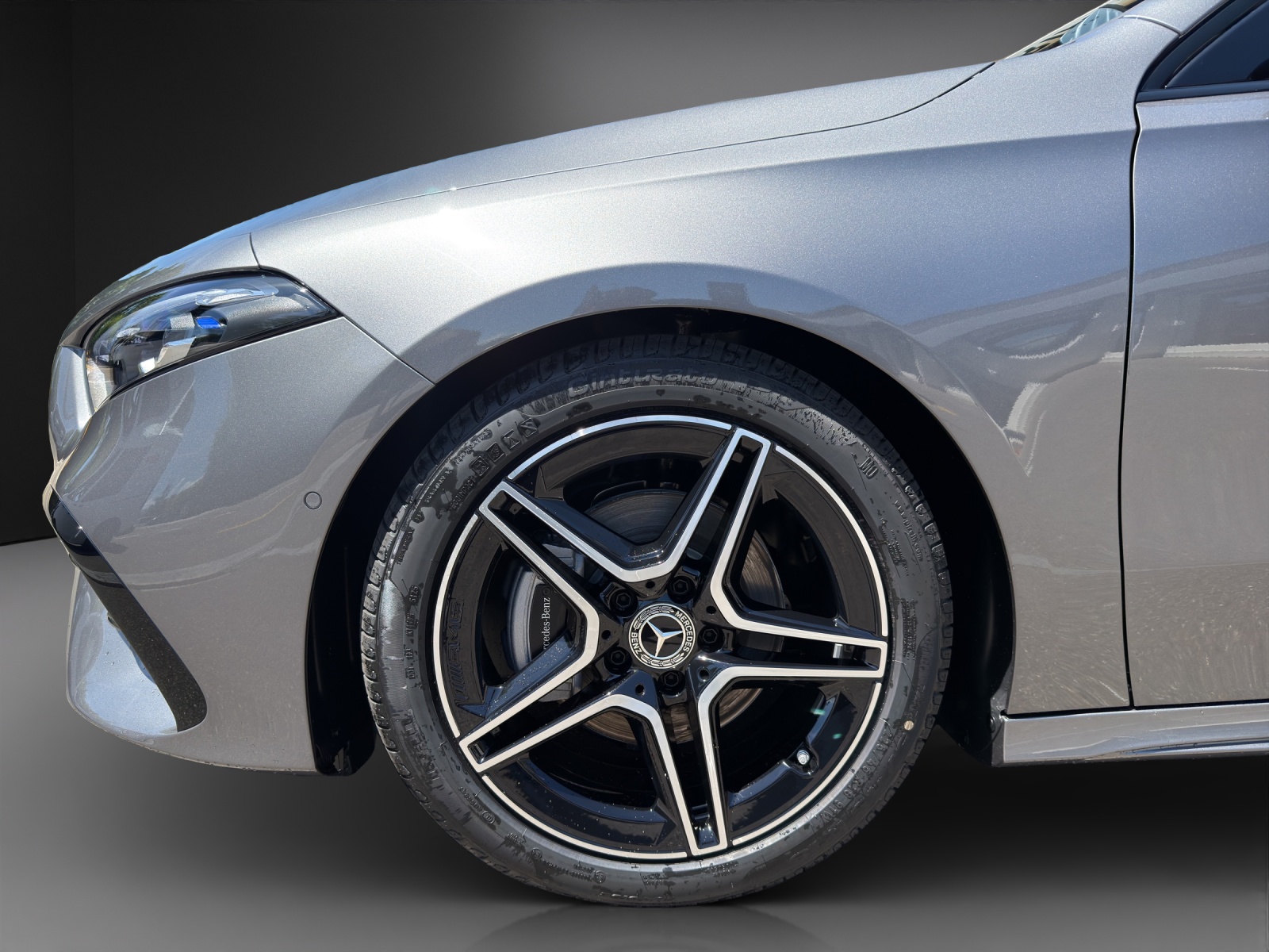 MERCEDES-BENZ A 200 Night Star 7G-DCT-image-8