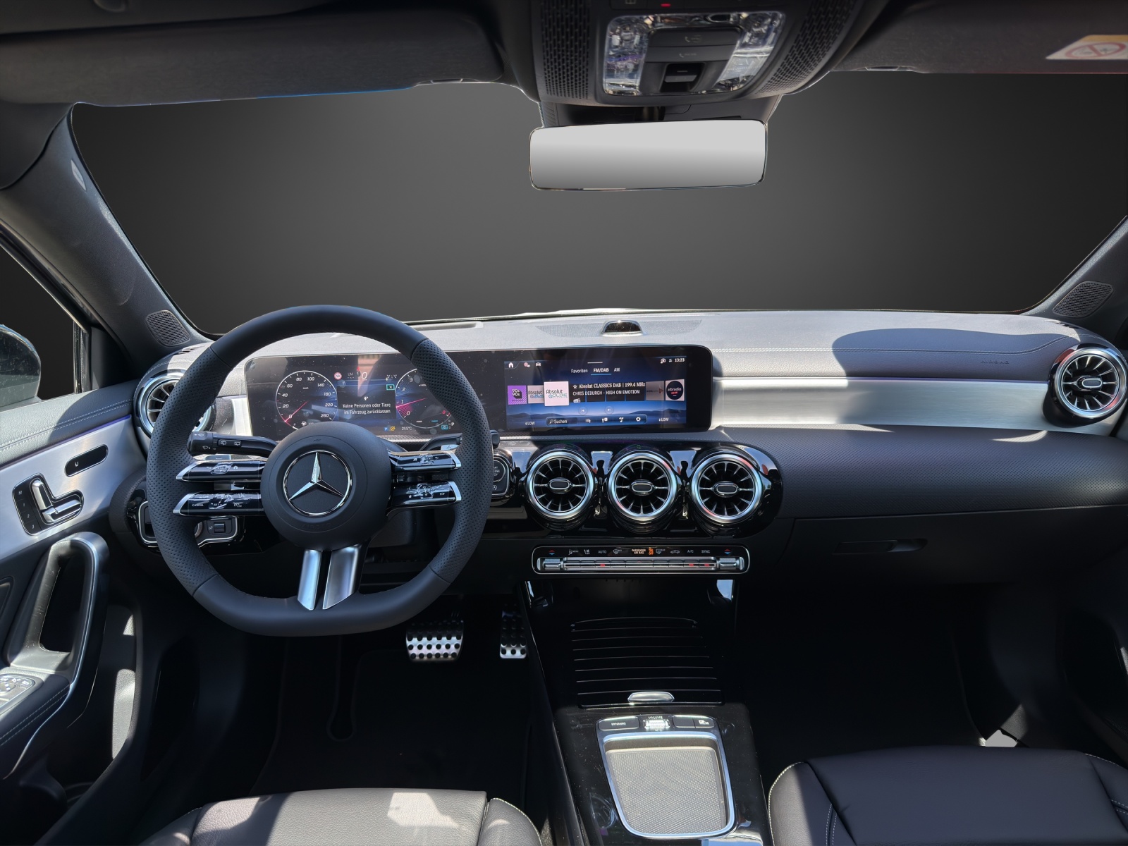 MERCEDES-BENZ A 200 Night Star 7G-DCT-image-10