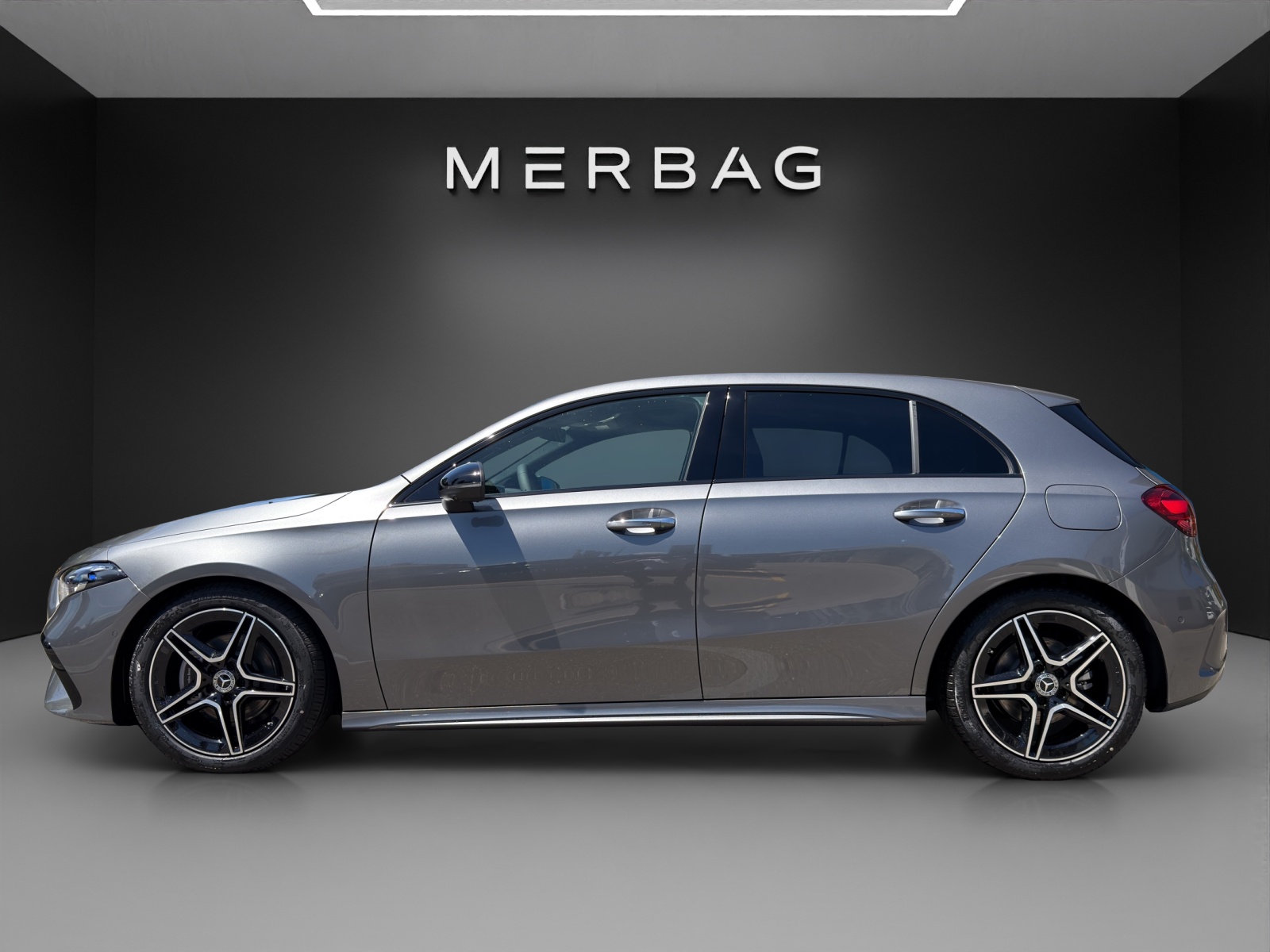 MERCEDES-BENZ A 200 Night Star 7G-DCT-image-5