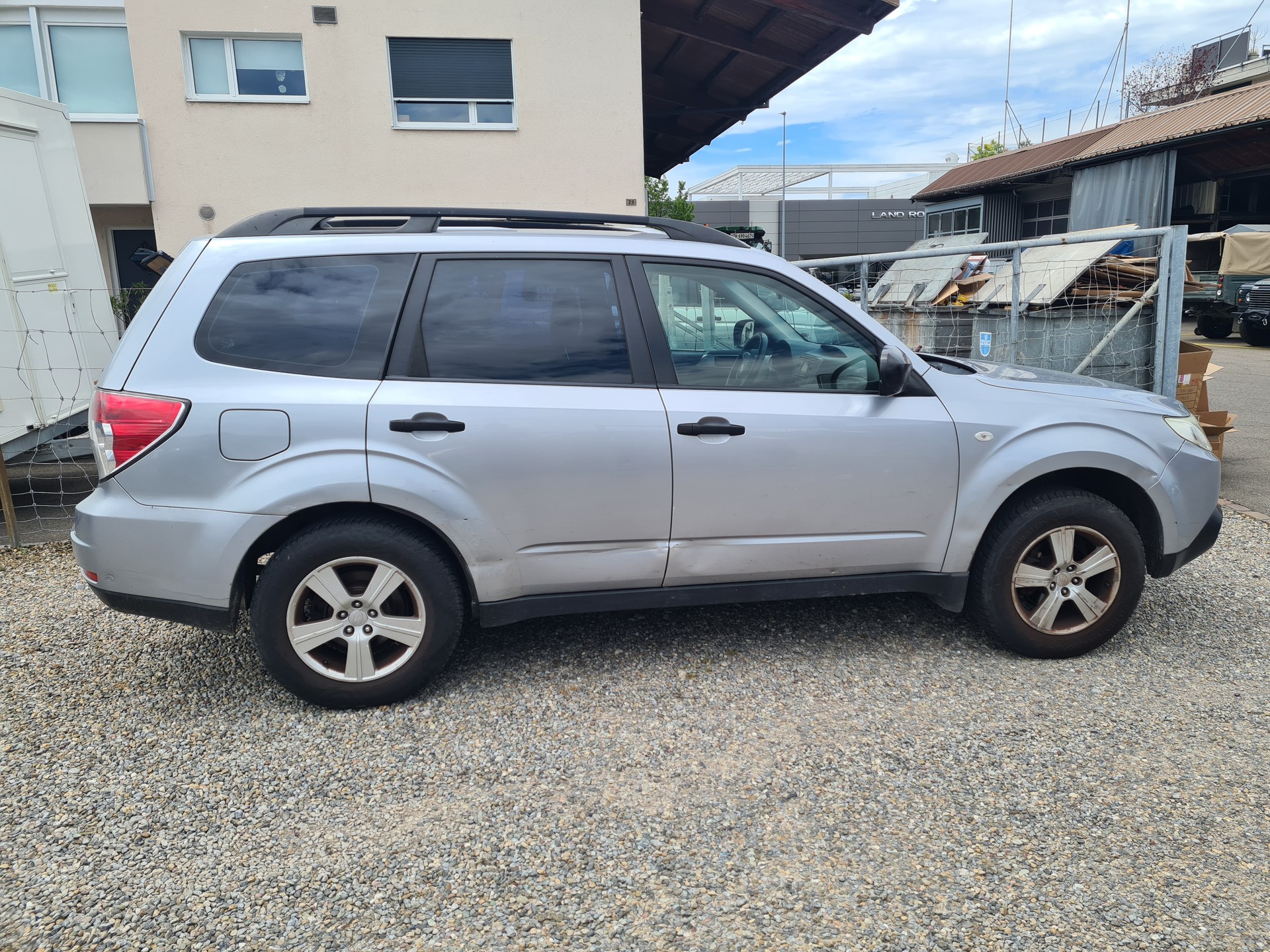 SUBARU Forester 2.0XS Comfort Automatic-image-3