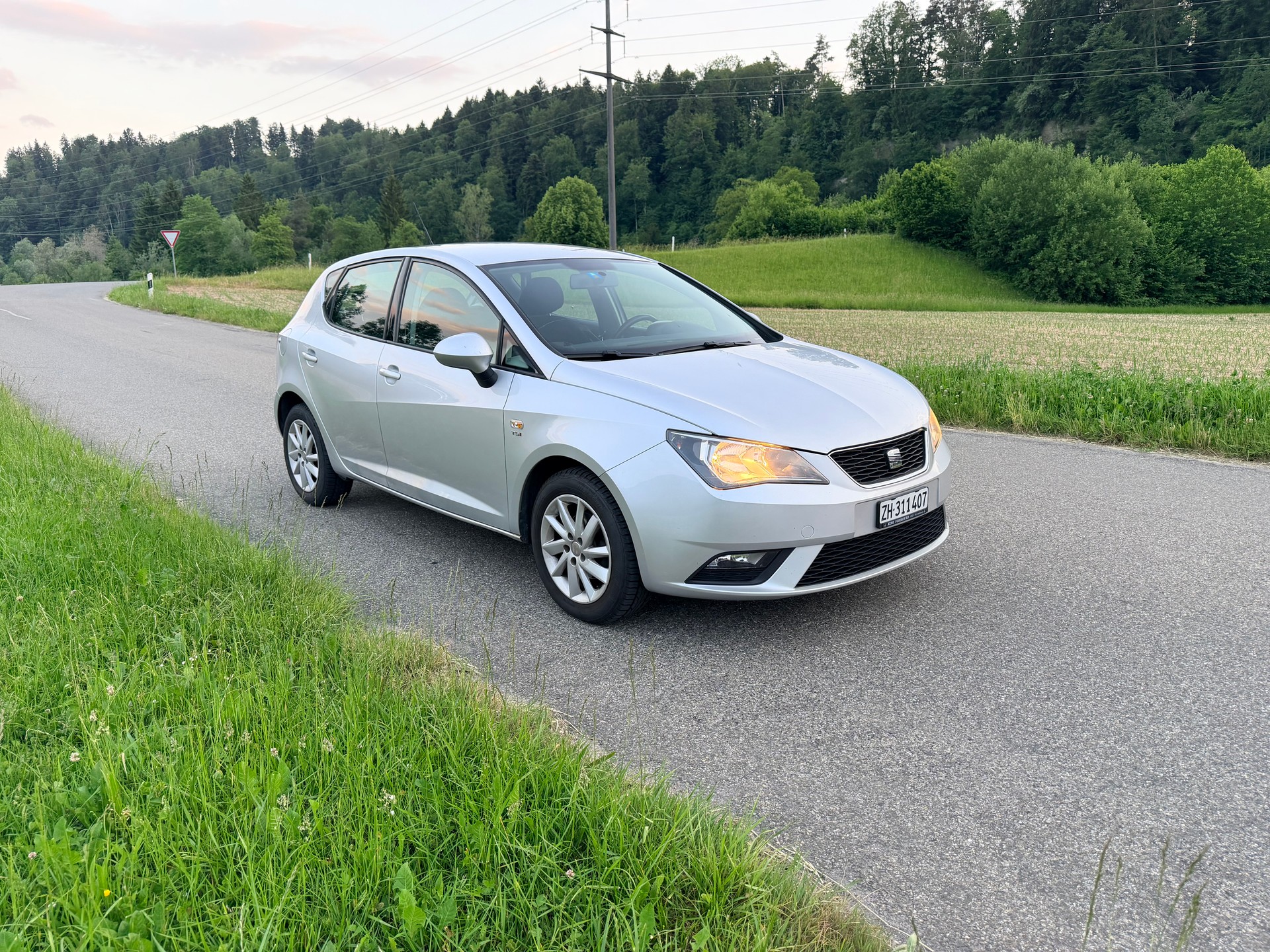 SEAT Ibiza 1.2 TSI Automat-image-4
