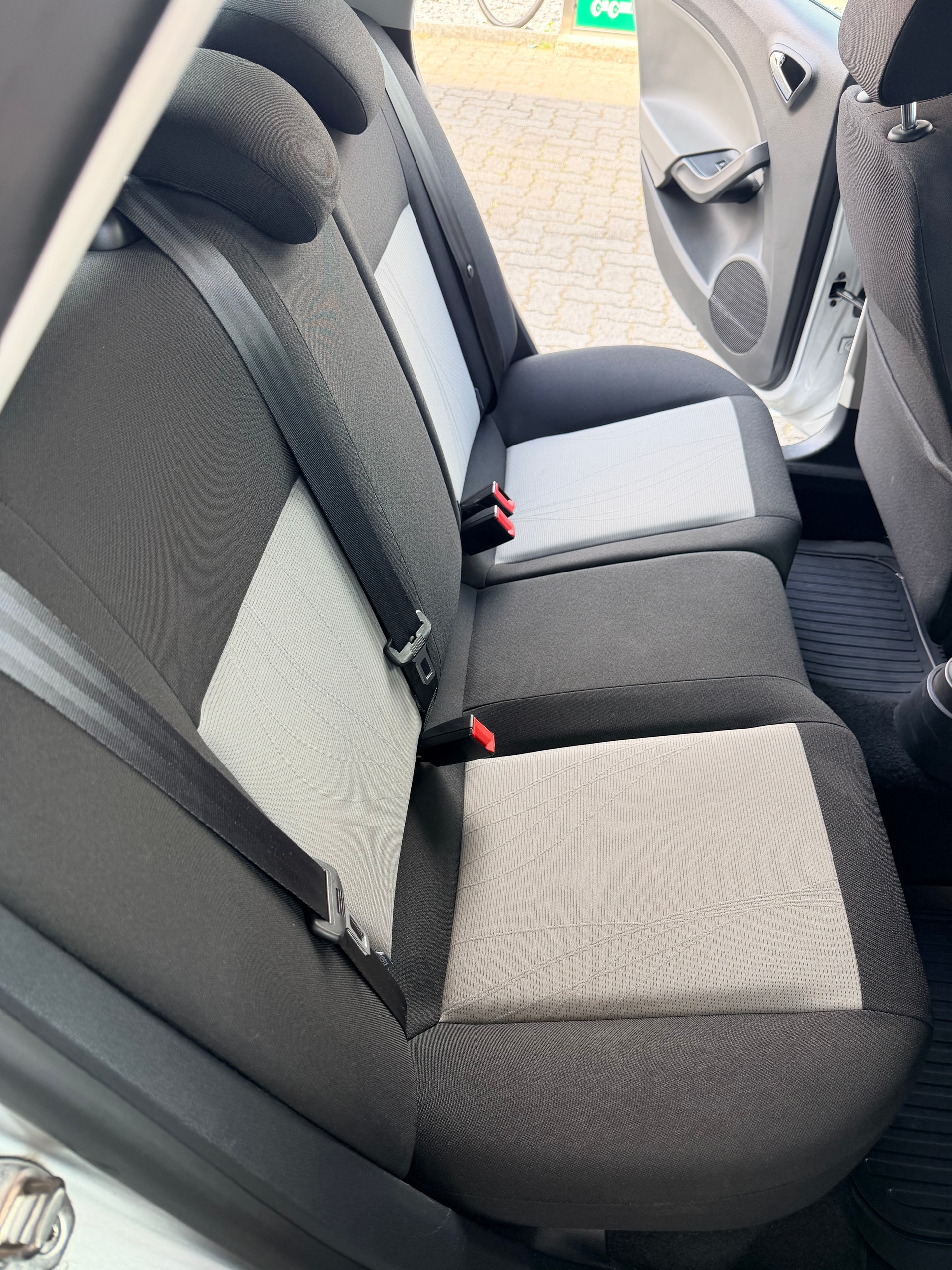 SEAT Ibiza 1.2 TSI Automat-image-8
