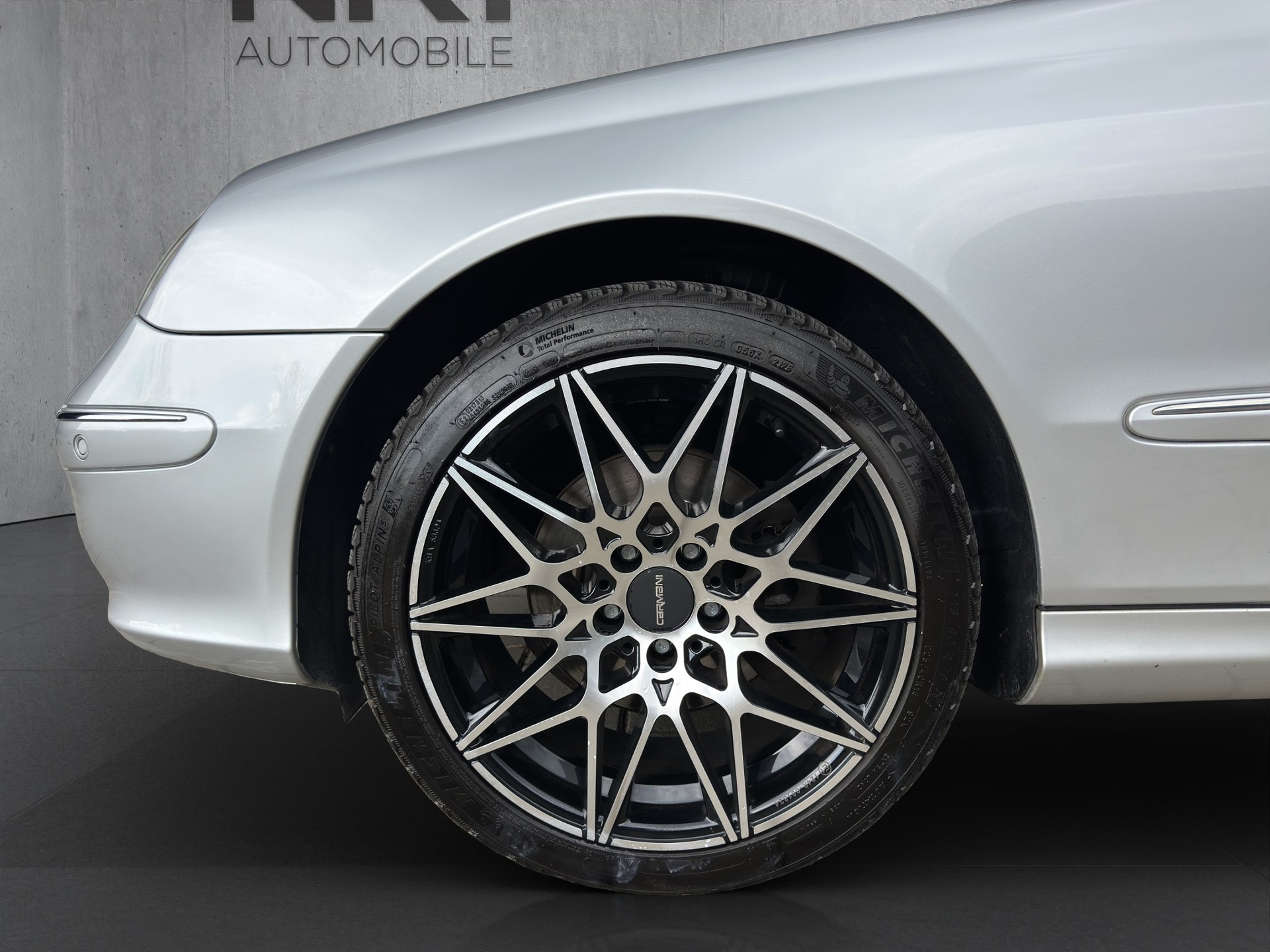 MERCEDES-BENZ CLK 320-image-8