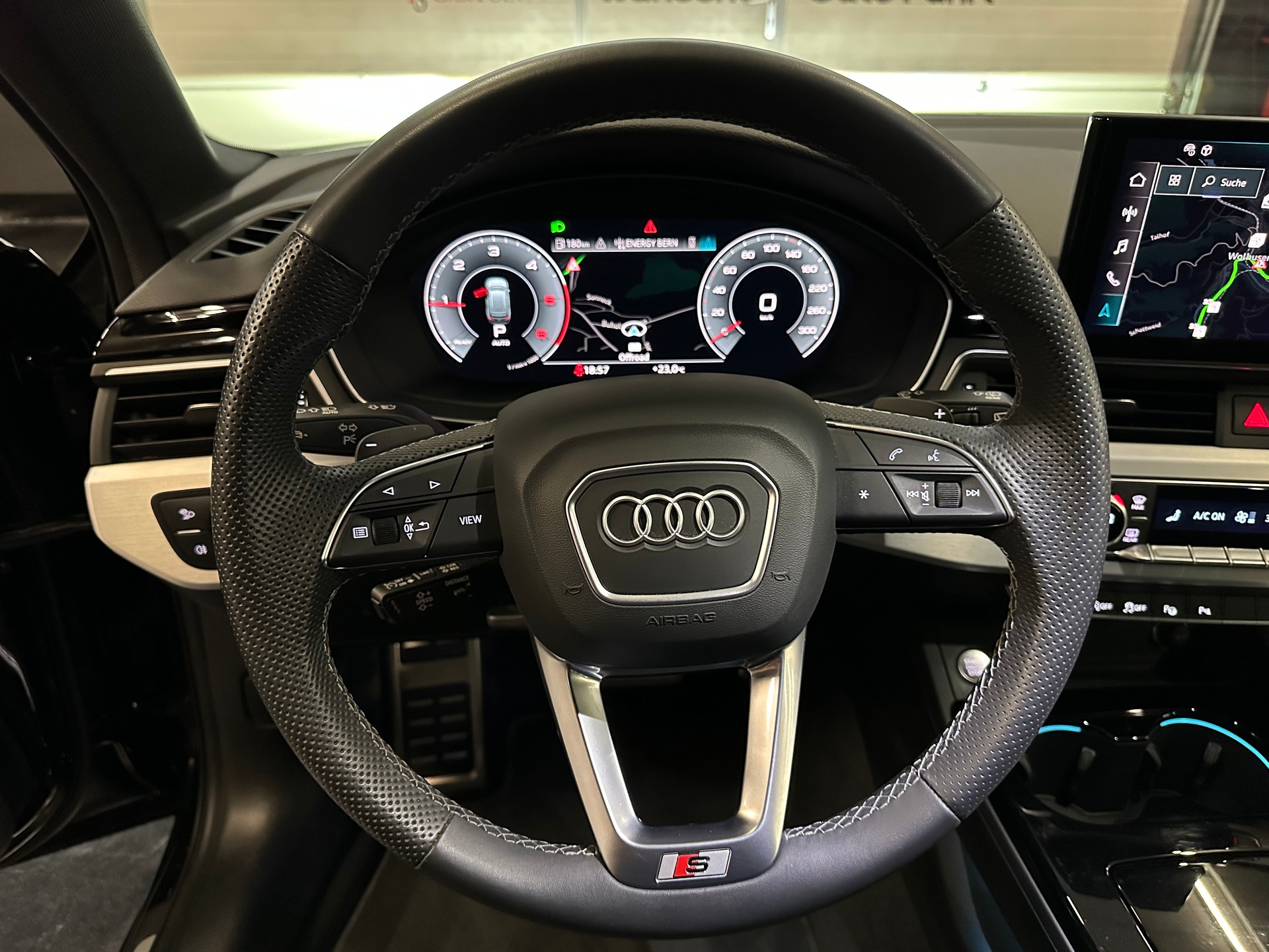 AUDI A4 Avant 40 TDI S line Attraction quattro S-tronic-image-11