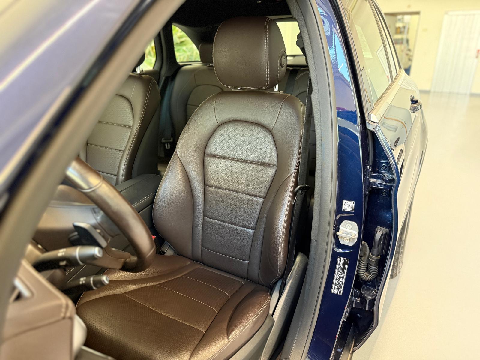 MERCEDES-BENZ GLC 250 Exclusive 4Matic 9G-Tronic-image-11