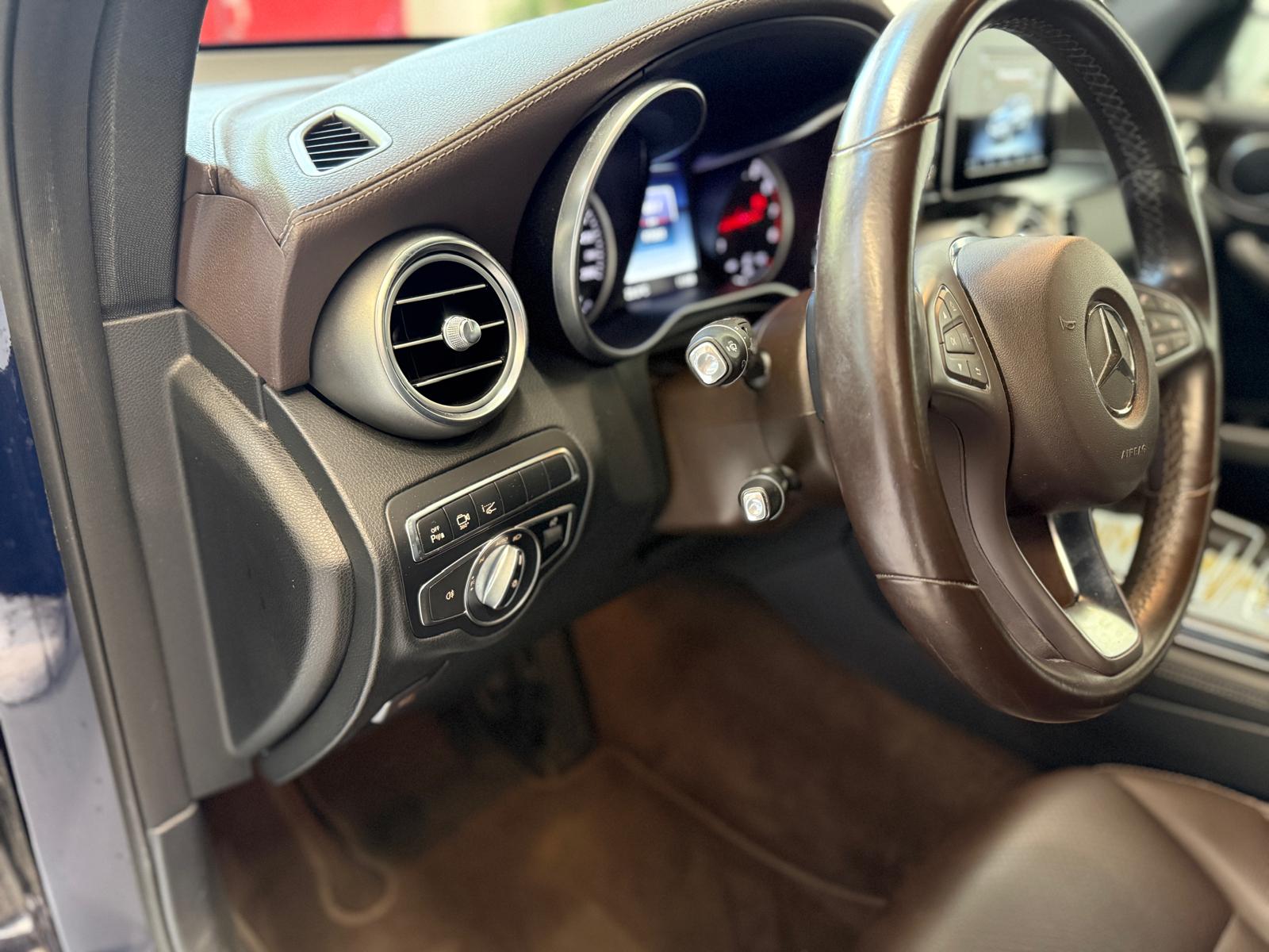 MERCEDES-BENZ GLC 250 Exclusive 4Matic 9G-Tronic-image-12