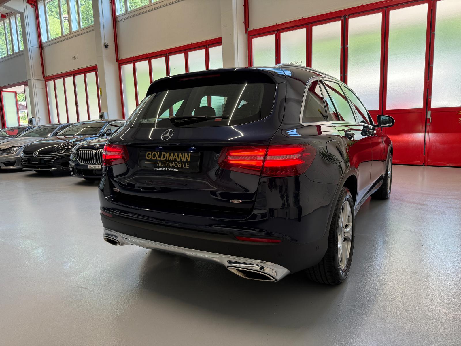 MERCEDES-BENZ GLC 250 Exclusive 4Matic 9G-Tronic-image-6