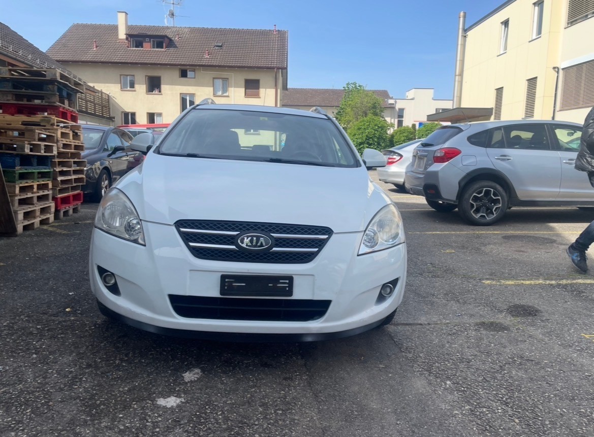 KIA Cee'd Sporty Wagon 1.4 16V Eco