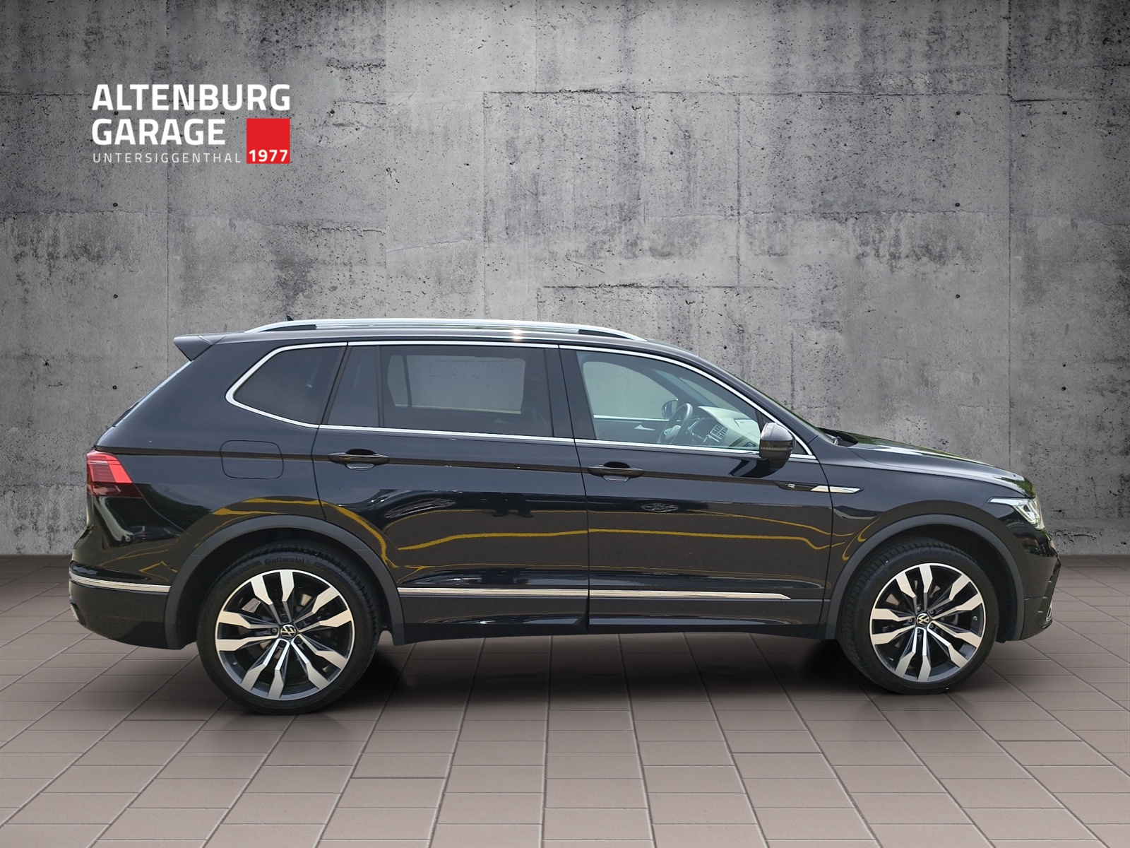 VW Tiguan Allspace 2.0 TSI R-Line-image-5