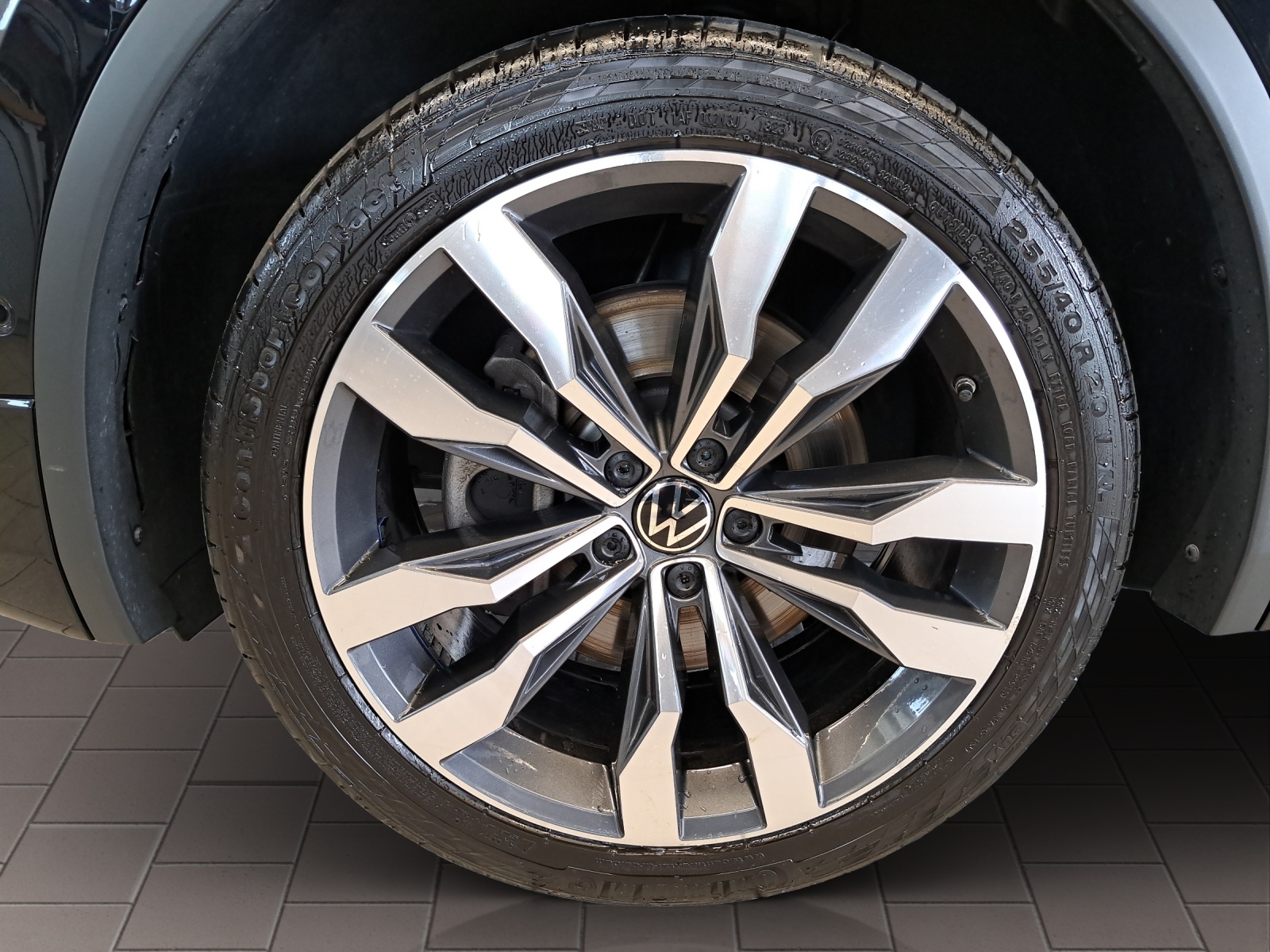 VW Tiguan Allspace 2.0 TSI R-Line-image-8