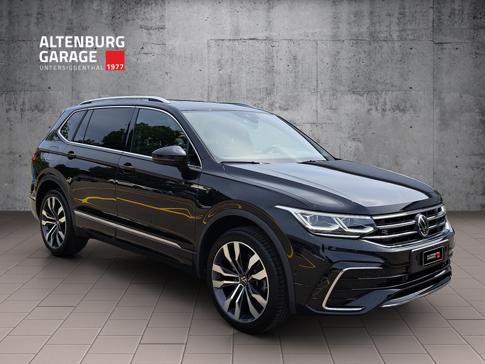 VW Tiguan Allspace 2.0 TSI R-Line-image-6