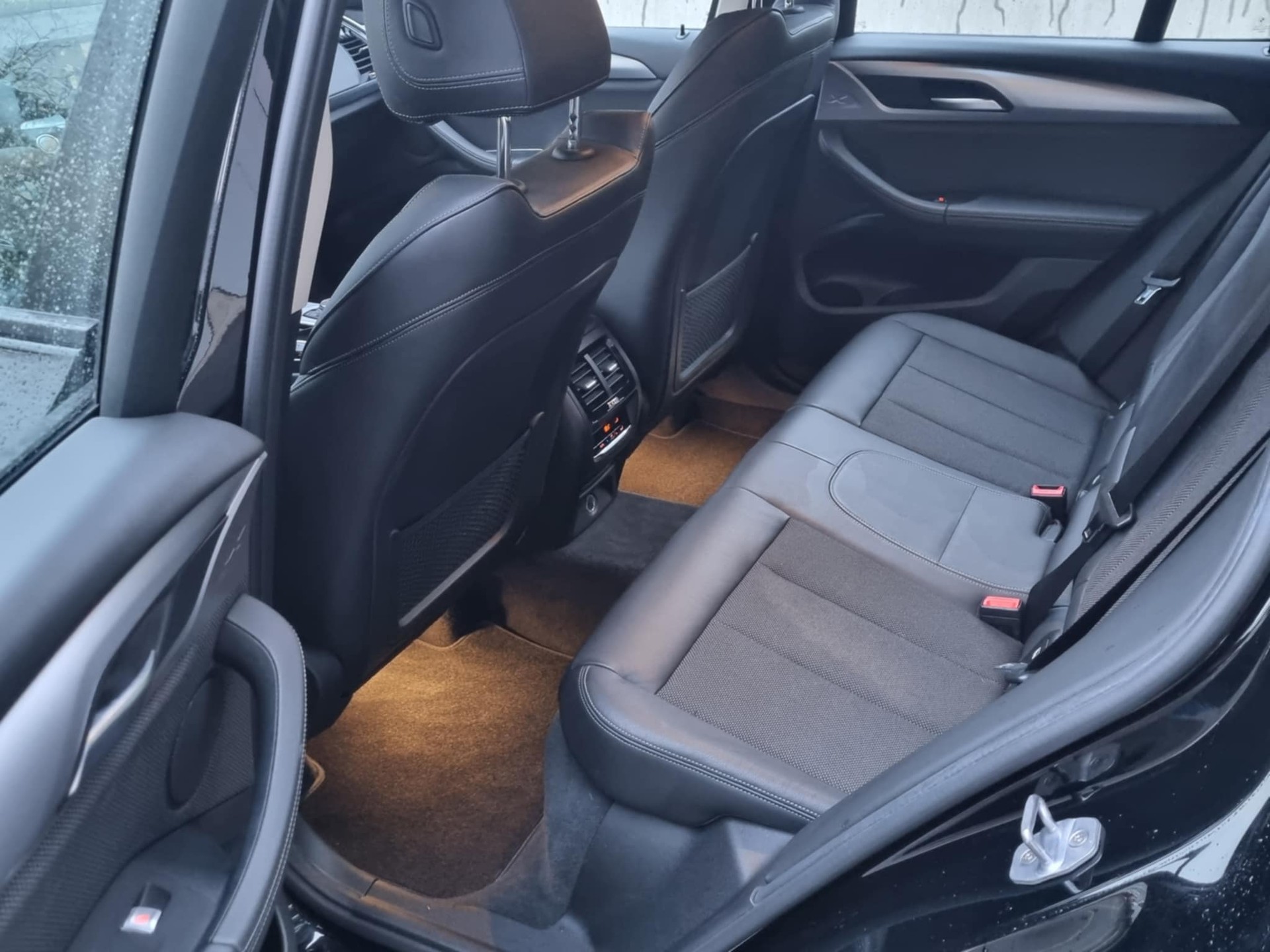 BMW X3 xDrive 20d xLine Steptronic-image-11