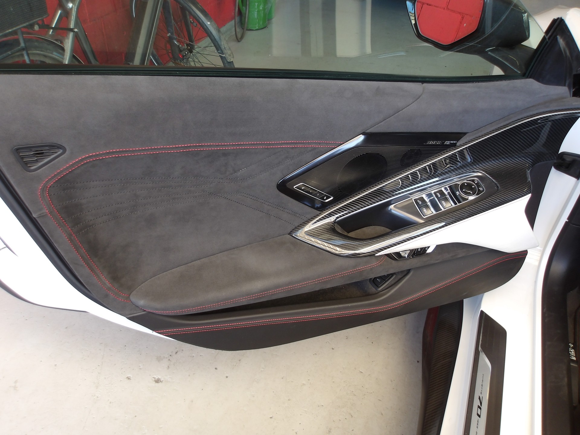 CHEVROLET Corvette C8 Z06 5.5L V8 Cabrio Anniversary Edition-image-3