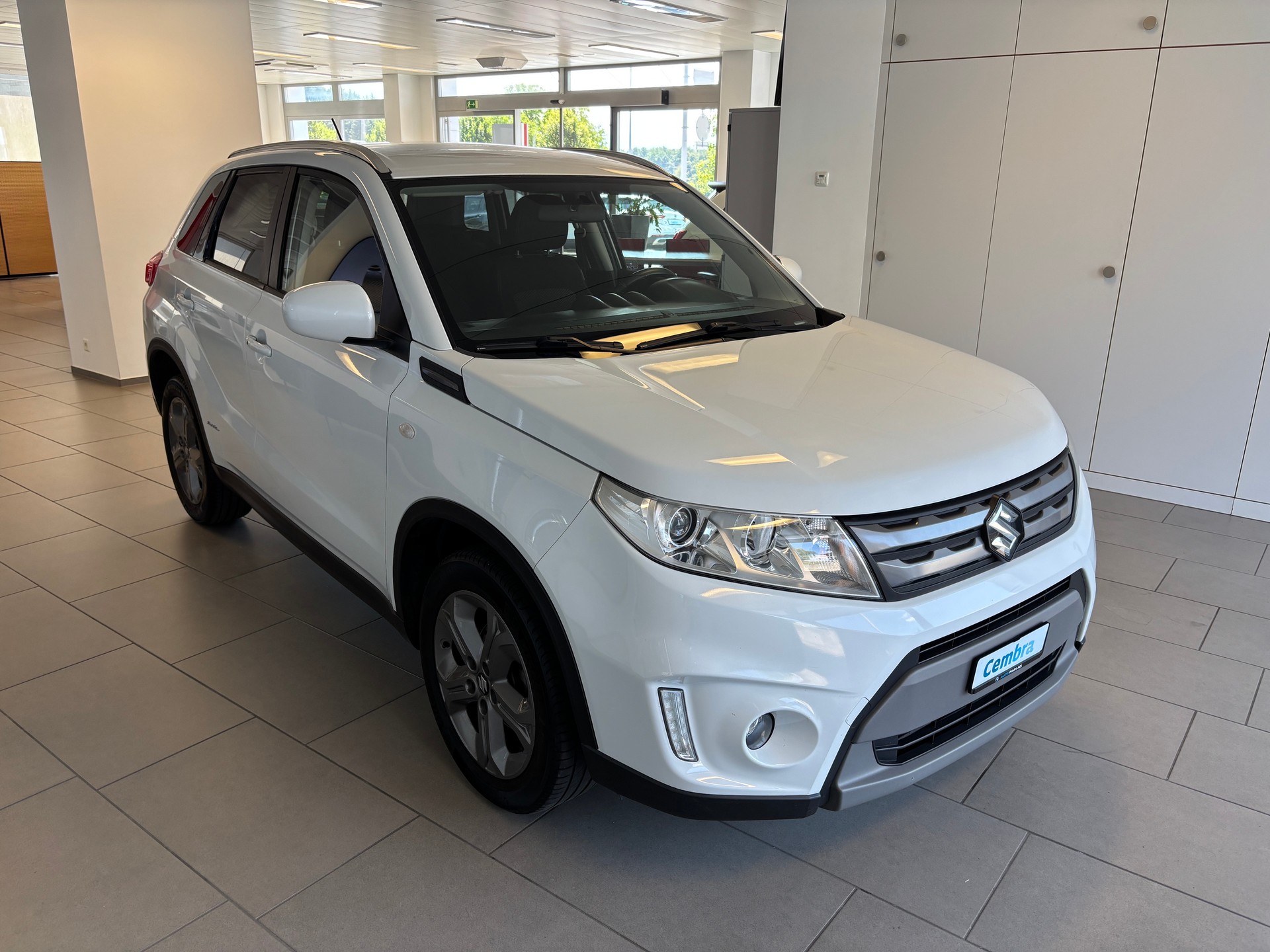 SUZUKI Vitara 1.6 TD Sergio Cellano TCSS-showroom-element-1