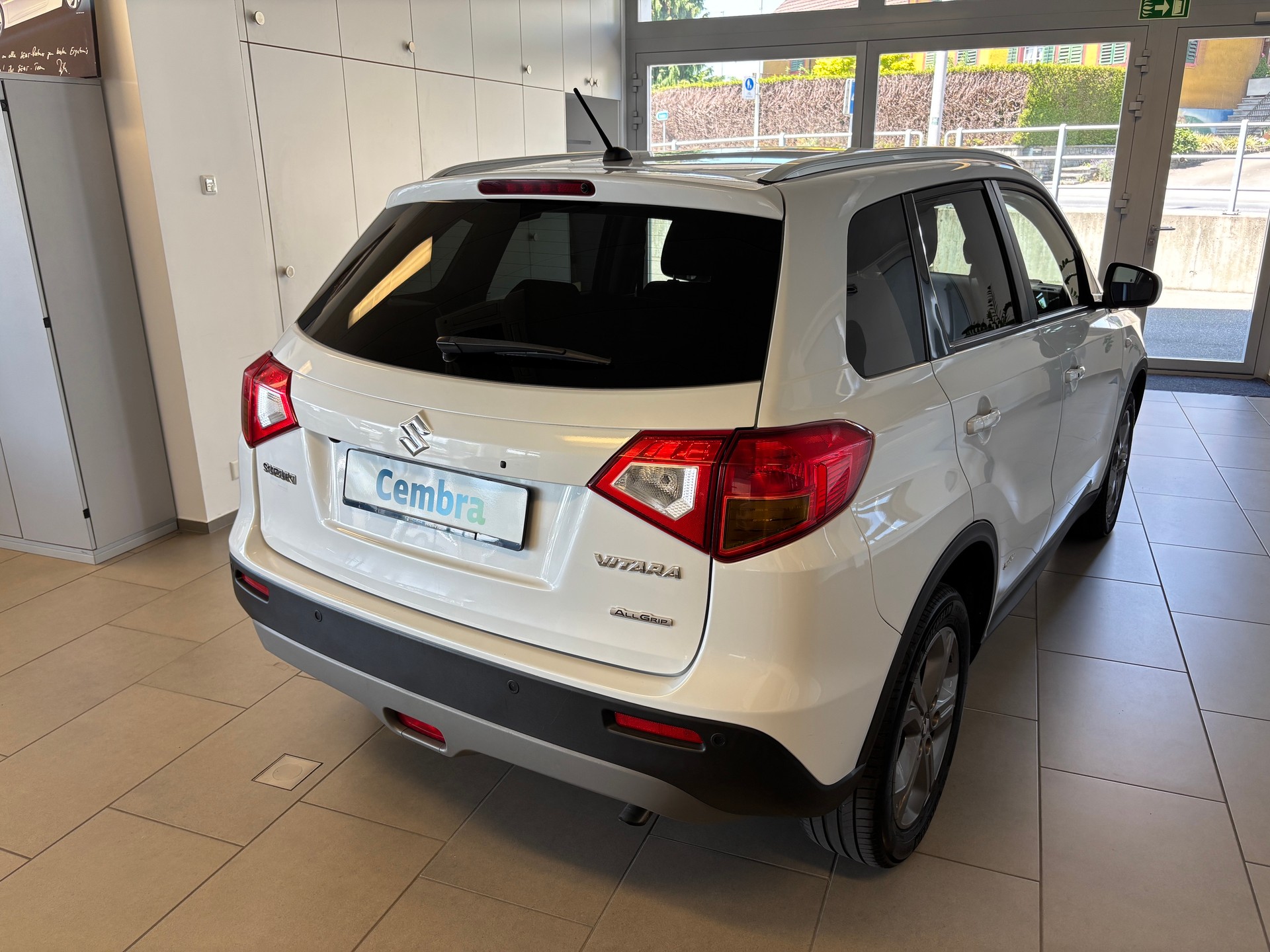 SUZUKI Vitara 1.6 TD Sergio Cellano TCSS-showroom-element-2